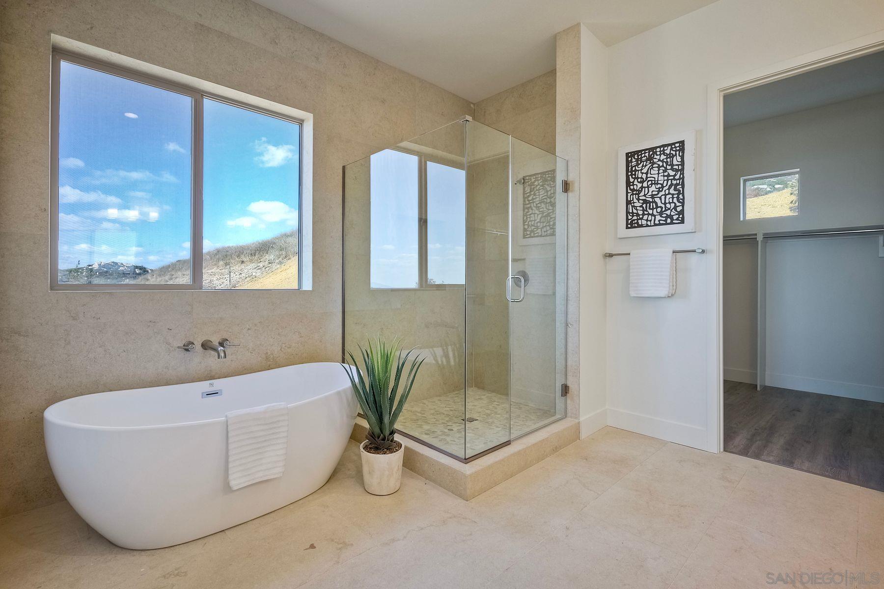 Detail Gallery Image 45 of 54 For 11631  via Trevi, Lakeside,  CA 92040 - 5 Beds | 3/1 Baths