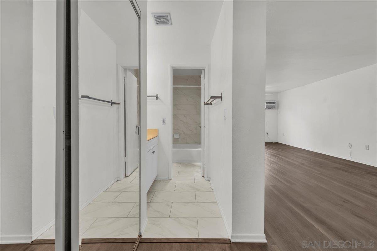 Detail Gallery Image 11 of 23 For 6780  Friars Rd  #214,  San Diego,  CA 92108 - 1 Beds | 1 Baths