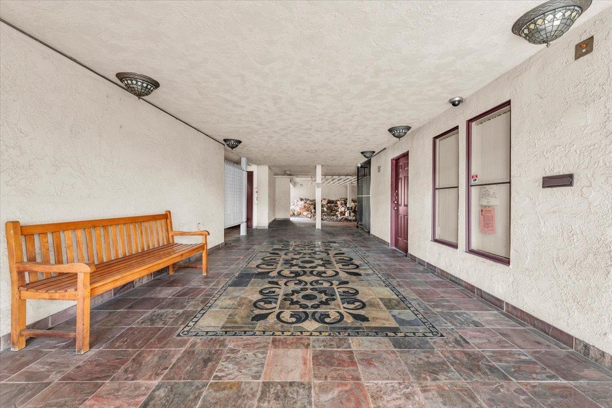 Detail Gallery Image 4 of 23 For 6780  Friars Rd  #214,  San Diego,  CA 92108 - 1 Beds | 1 Baths