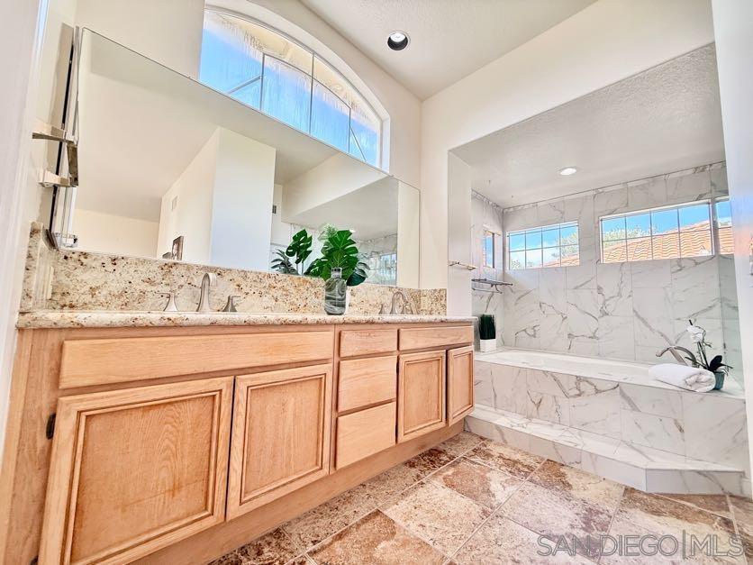 Detail Gallery Image 33 of 51 For 3605  Hidden Trail Dr, Jamul,  CA 91935 - 4 Beds | 3 Baths