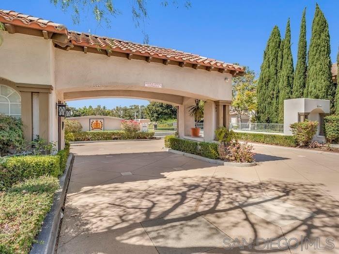 Detail Gallery Image 3 of 14 For 1113  Pacific Grove Loop, Chula Vista,  CA 91915 - 4 Beds | 2/1 Baths