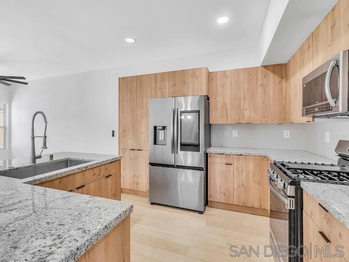 Detail Gallery Image 7 of 14 For 1113  Pacific Grove Loop, Chula Vista,  CA 91915 - 4 Beds | 2/1 Baths