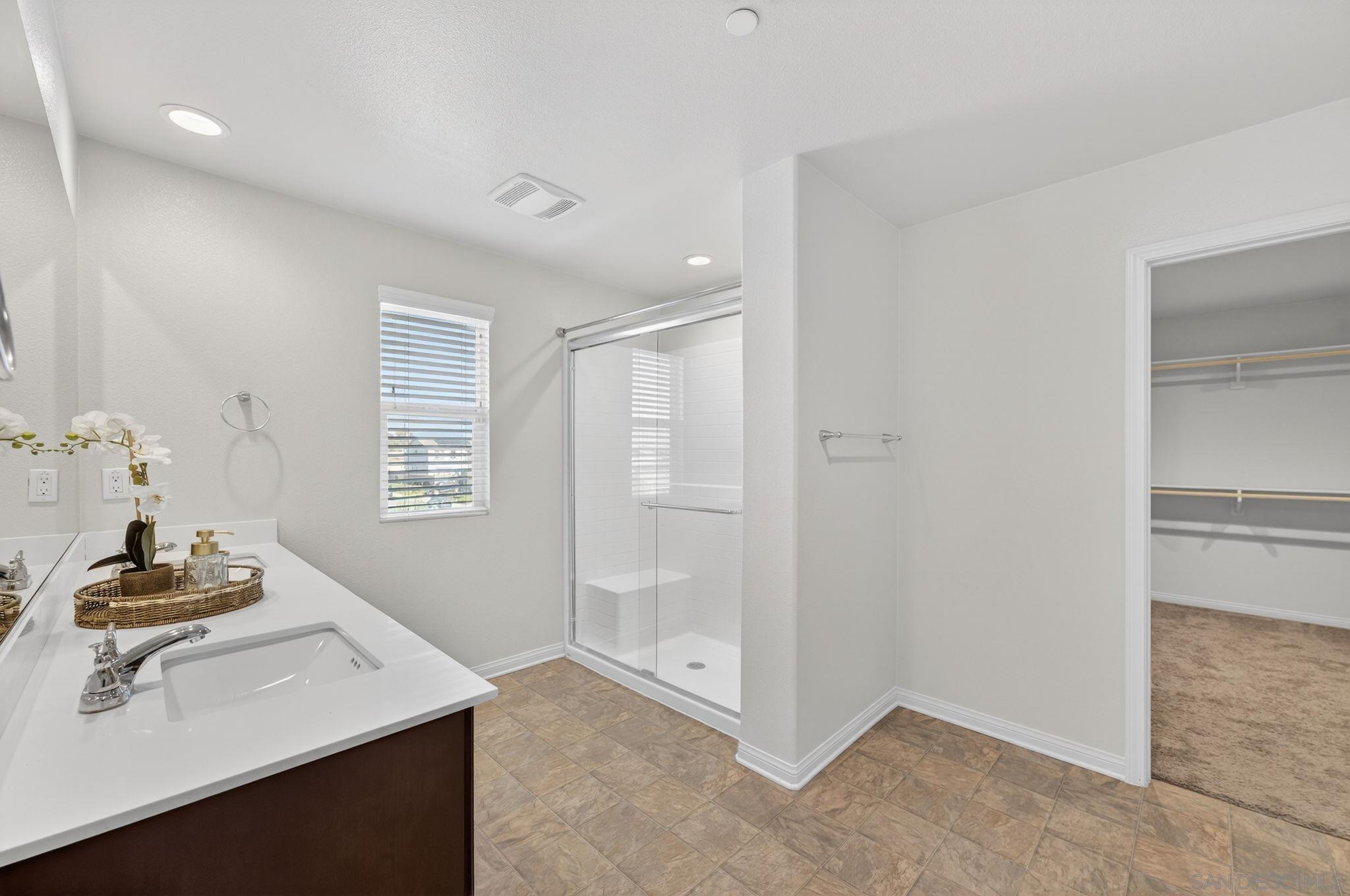 Detail Gallery Image 23 of 32 For 30750  Gazing Star Lane, Murrieta,  CA 92563 - 5 Beds | 3 Baths