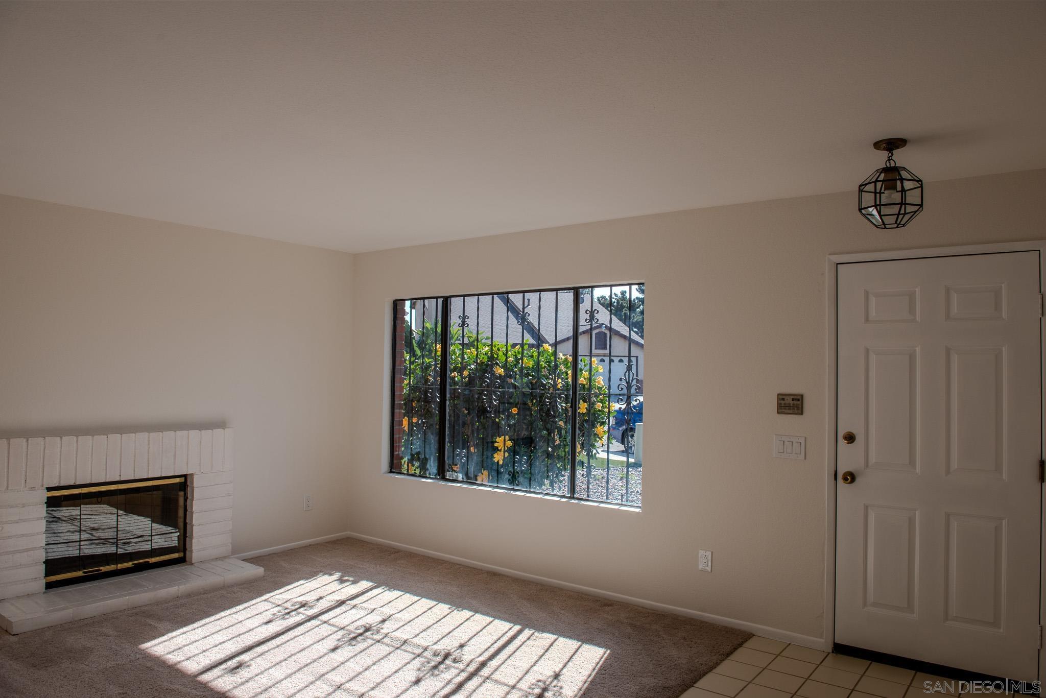 Detail Gallery Image 2 of 15 For 3066  Camino Alteza, San Diego,  CA 92154 - 2 Beds | 2 Baths