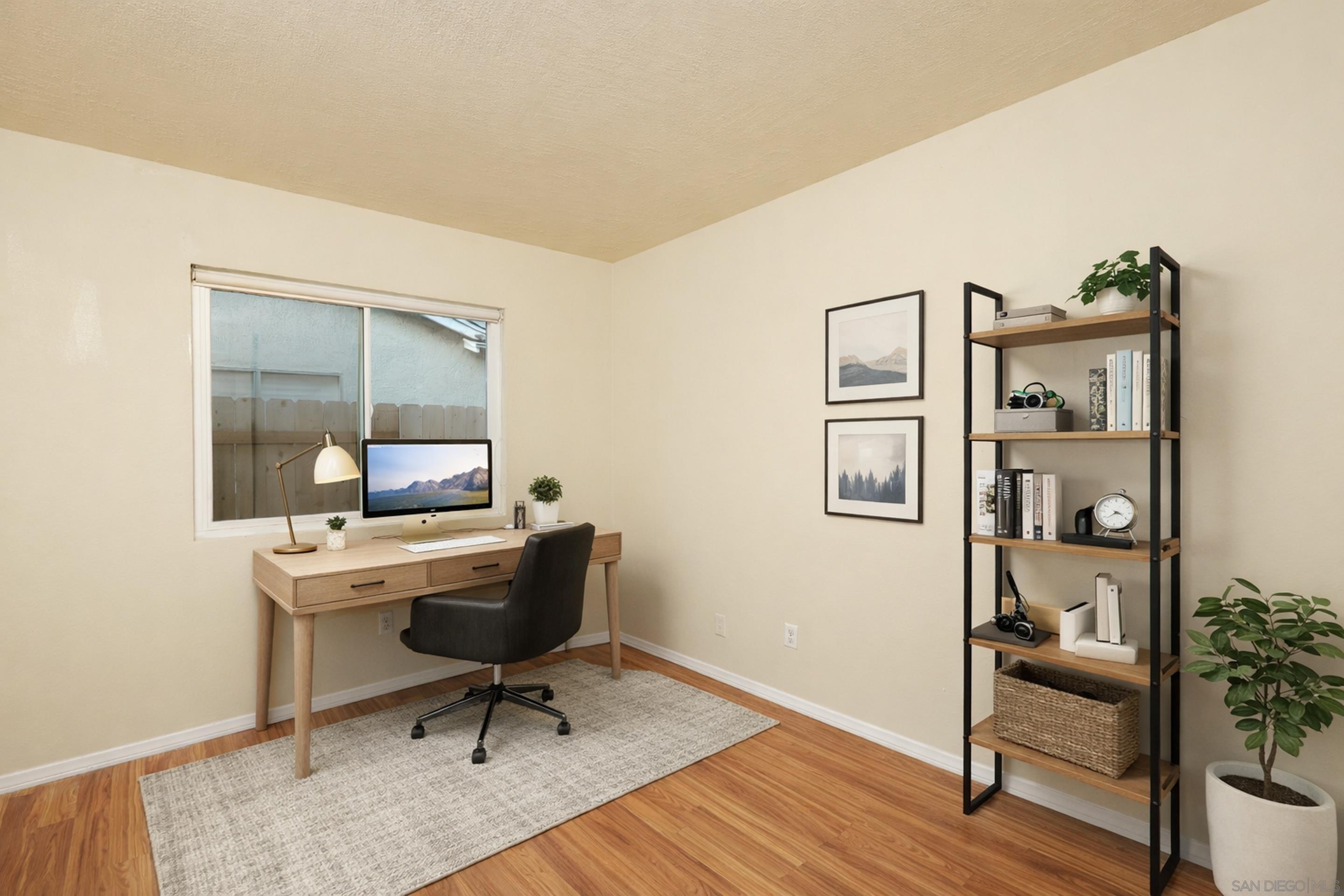 Detail Gallery Image 3 of 15 For 10866  Sandy Hook Rd, San Diego,  CA 92126 - 4 Beds | 3 Baths