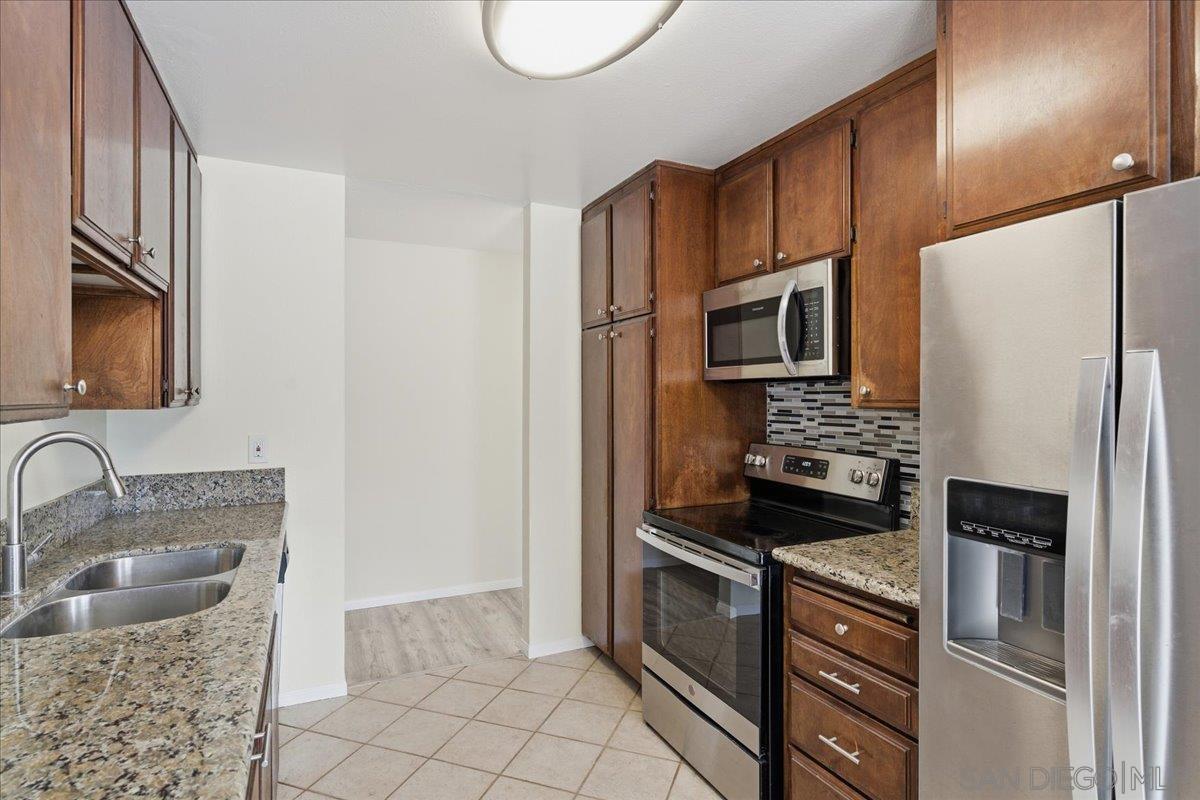 Detail Gallery Image 14 of 32 For 6265  Aldford Pl, San Diego,  CA 92111 - 4 Beds | 2 Baths