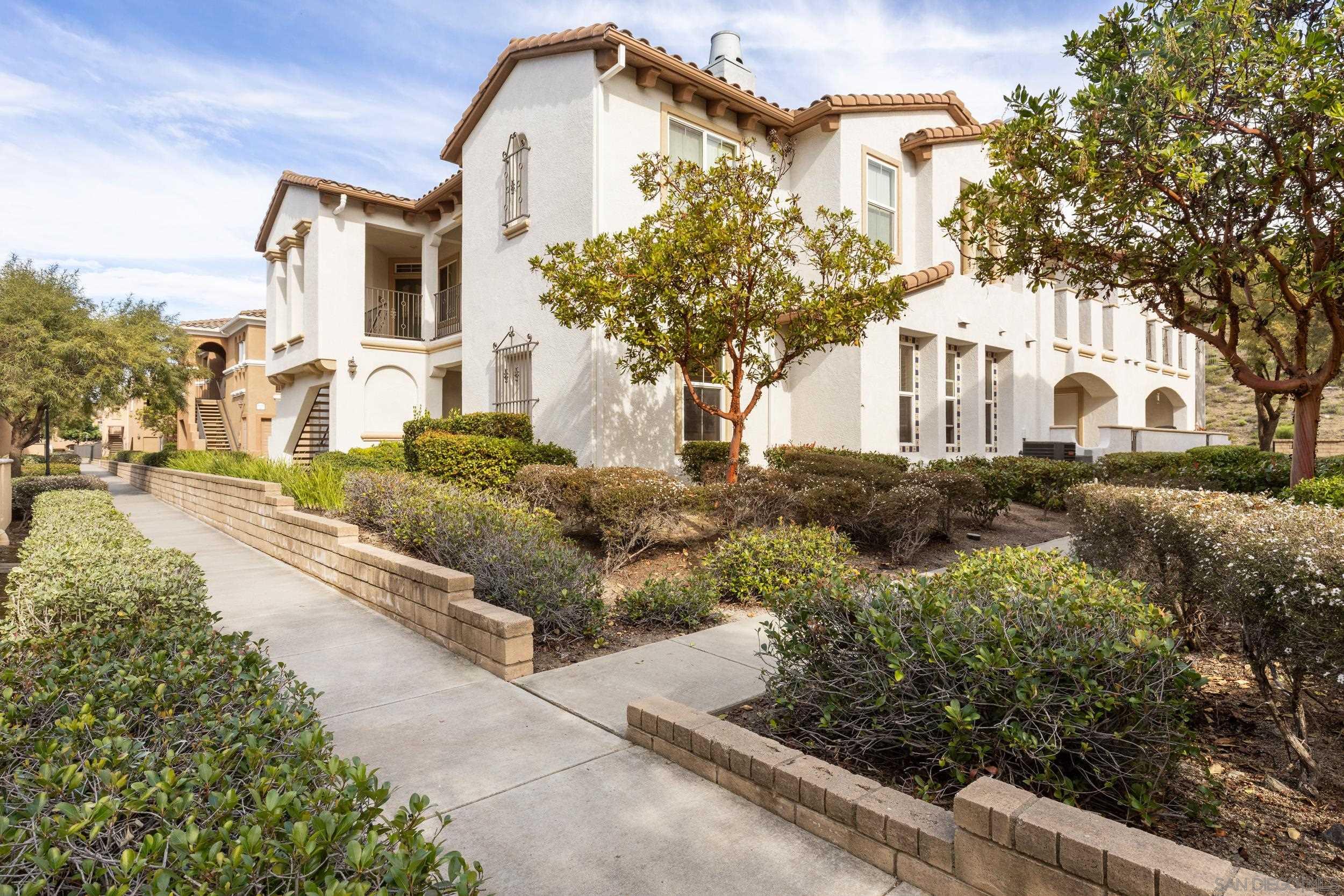 Front Image Thumbnail for SD260003087