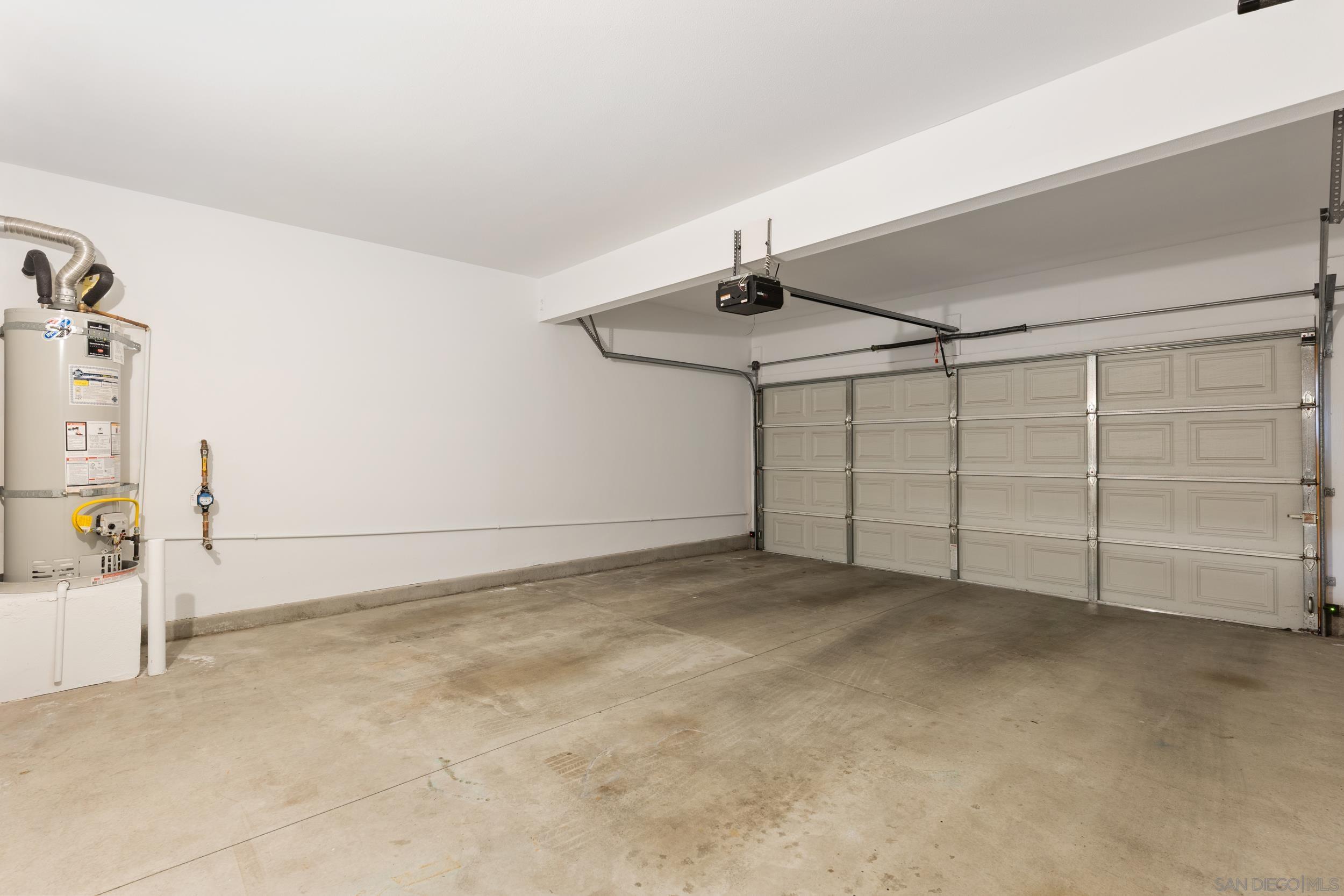 Detail Gallery Image 29 of 36 For 12685  Savannah Creek Dr  #261,  San Diego,  CA 92128 - 3 Beds | 2 Baths