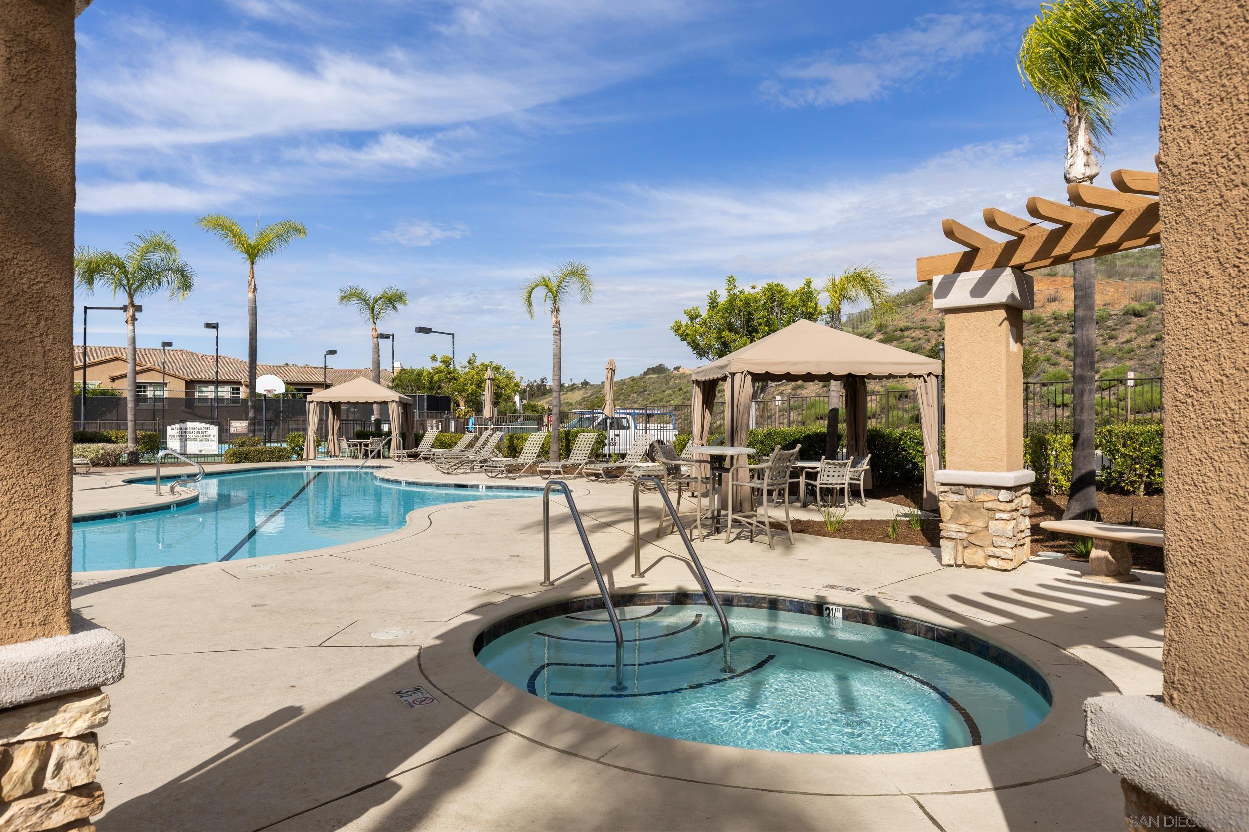 Detail Gallery Image 33 of 36 For 12685  Savannah Creek Dr  #261,  San Diego,  CA 92128 - 3 Beds | 2 Baths