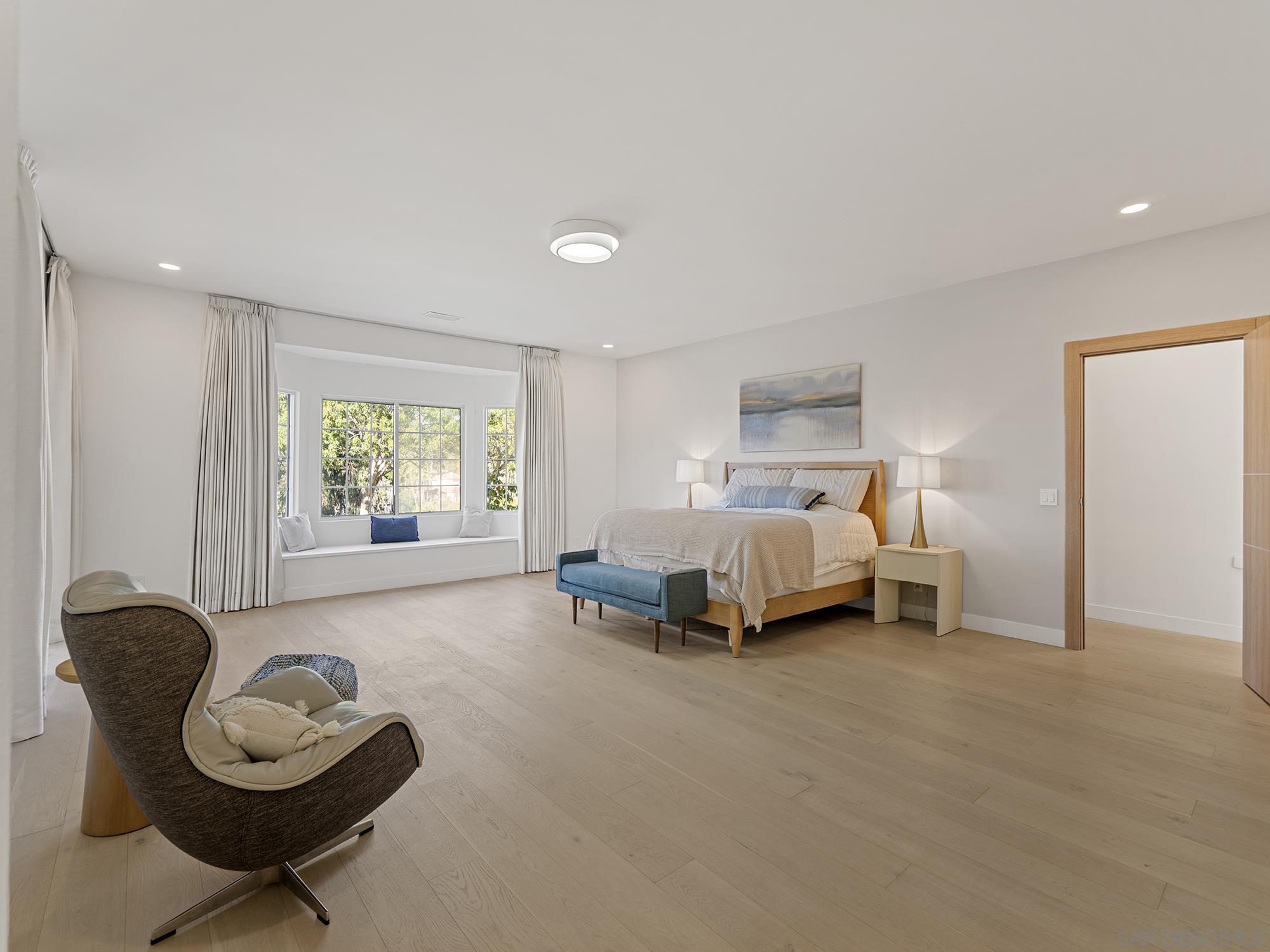 Detail Gallery Image 17 of 53 For 17515  Circa Oriente, Rancho Santa Fe,  CA 92067 - 5 Beds | 4/2 Baths