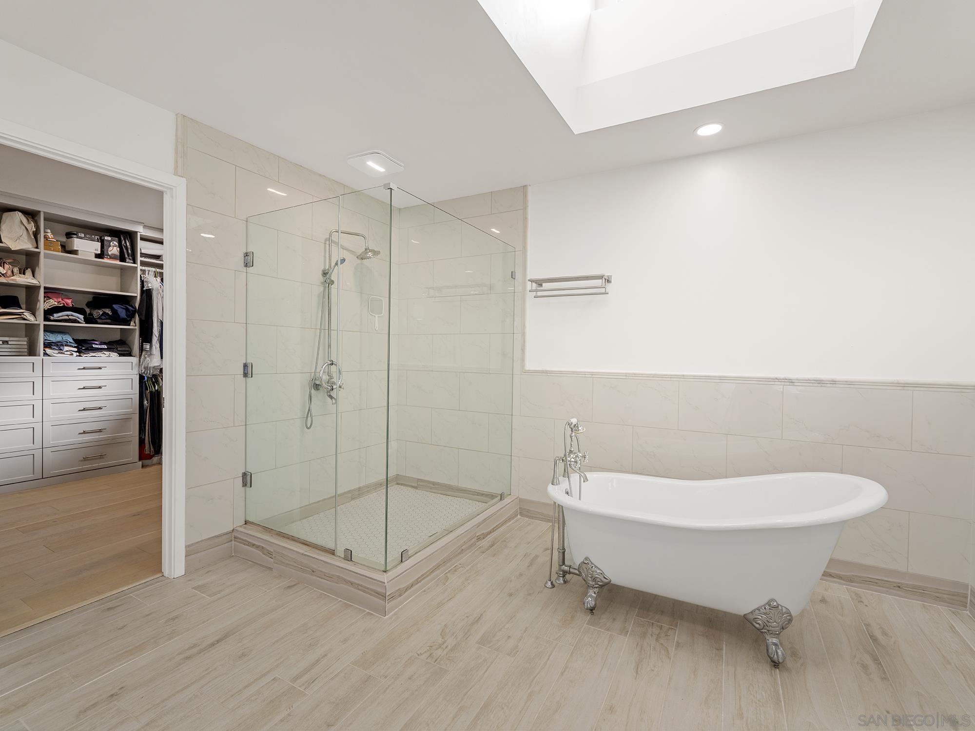 Detail Gallery Image 19 of 53 For 17515  Circa Oriente, Rancho Santa Fe,  CA 92067 - 5 Beds | 4/2 Baths