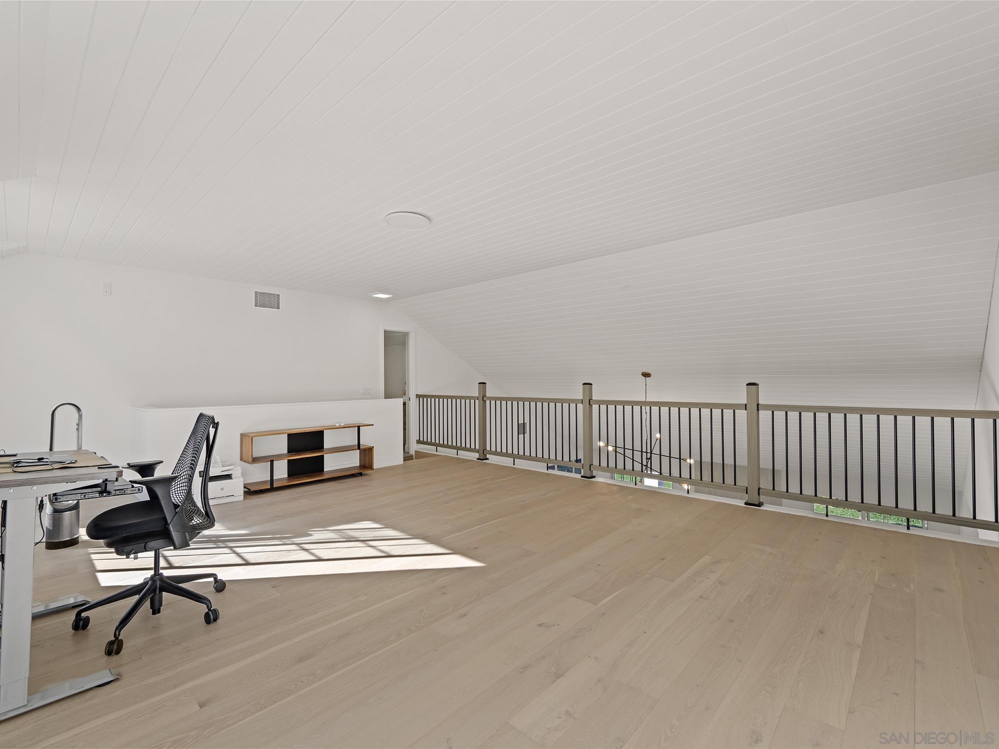 Detail Gallery Image 29 of 51 For 17515  Circa Oriente, Rancho Santa Fe,  CA 92067 - 5 Beds | 4/2 Baths