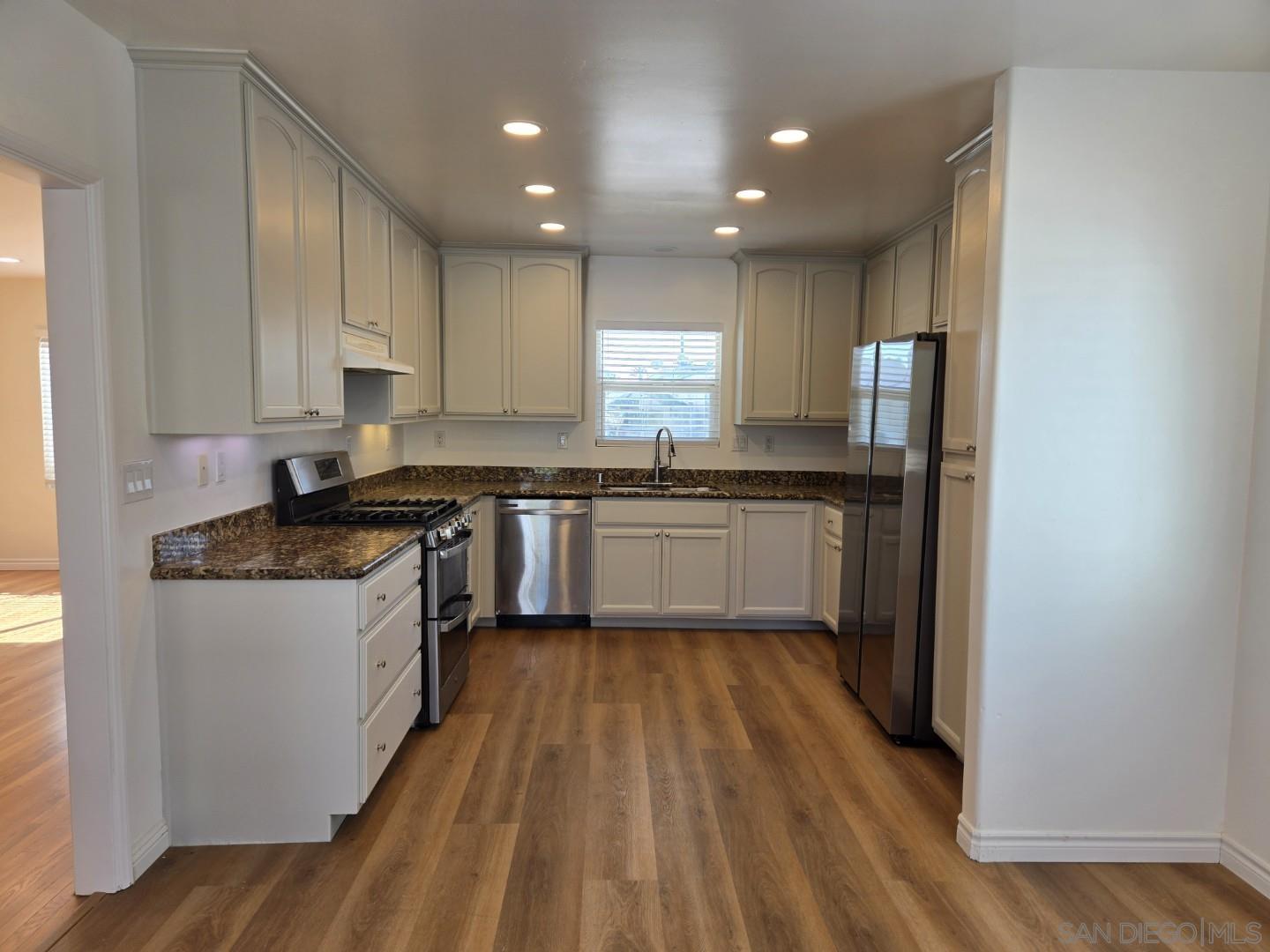 Detail Gallery Image 3 of 21 For 6230  Rose Street, San Diego,  CA 92115 - 4 Beds | 2 Baths