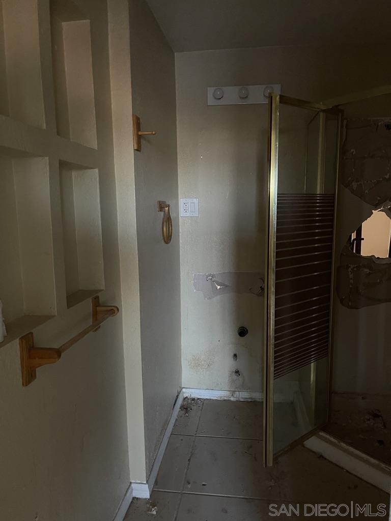 Detail Gallery Image 11 of 26 For 34792  Cedar Rd, Barstow,  CA 92311 - 4 Beds | 3 Baths