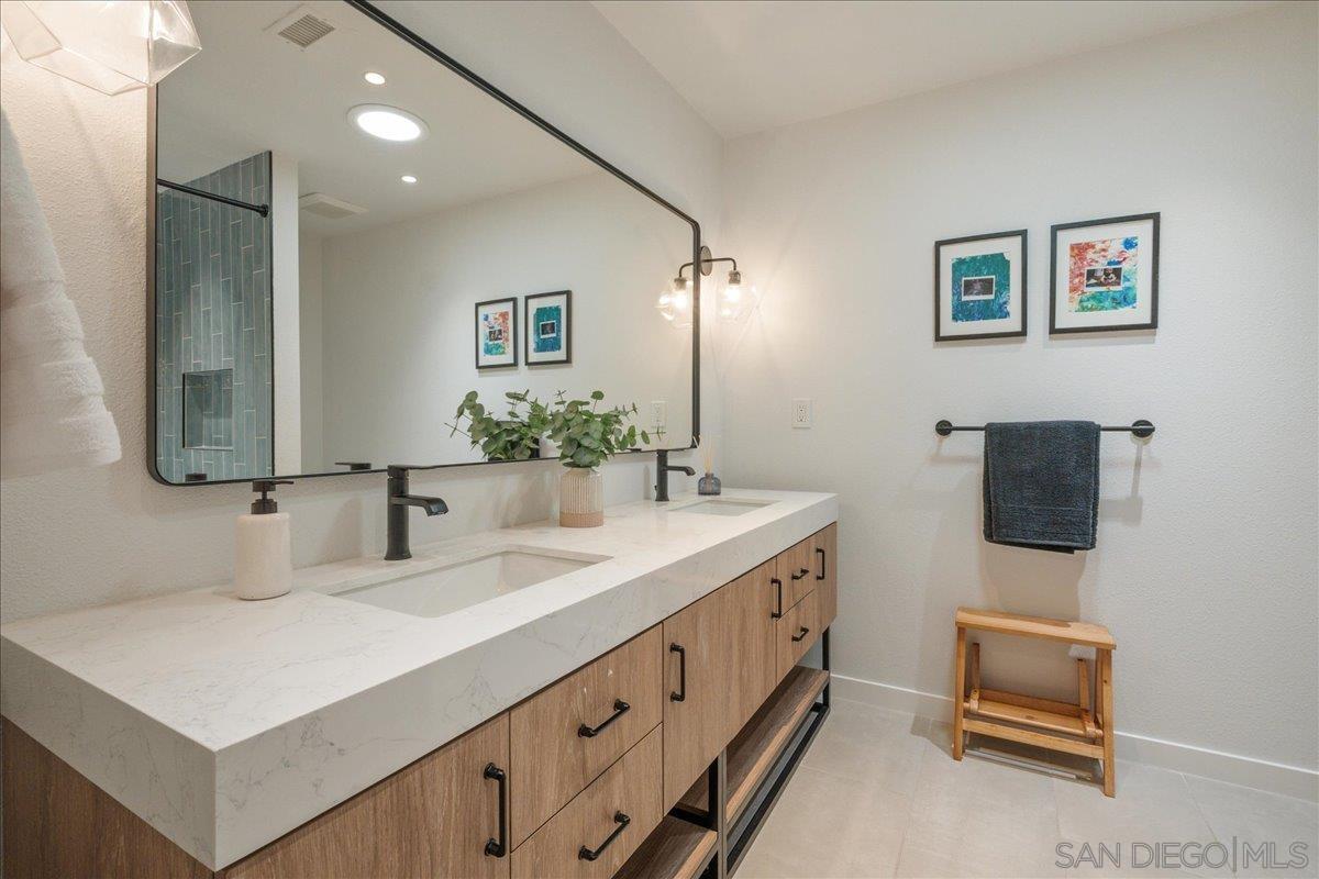 Detail Gallery Image 30 of 59 For 6641  Murray Park Drive, San Diego,  CA 92120 - 5 Beds | 2/1 Baths