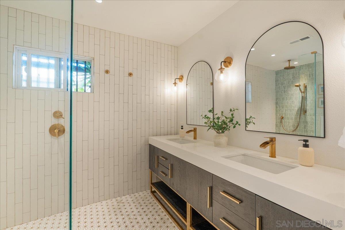 Detail Gallery Image 32 of 59 For 6641  Murray Park Drive, San Diego,  CA 92120 - 5 Beds | 2/1 Baths