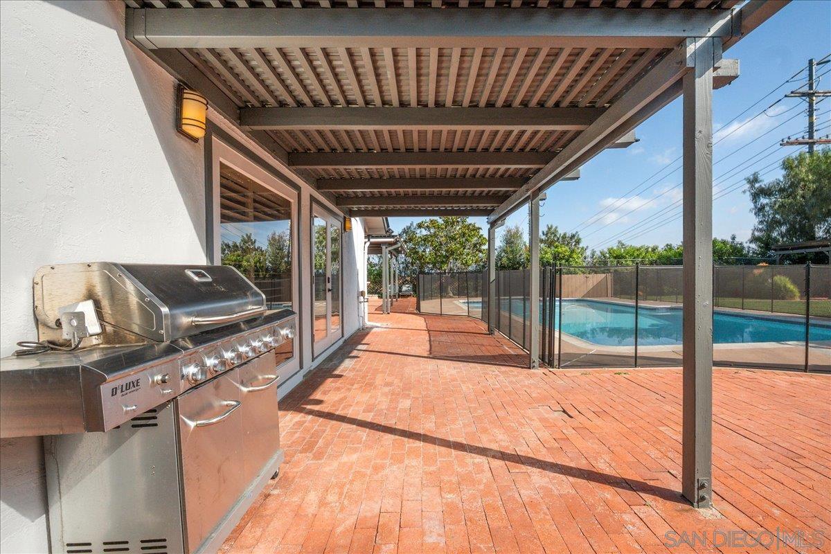 Detail Gallery Image 41 of 59 For 6641  Murray Park Drive, San Diego,  CA 92120 - 5 Beds | 2/1 Baths