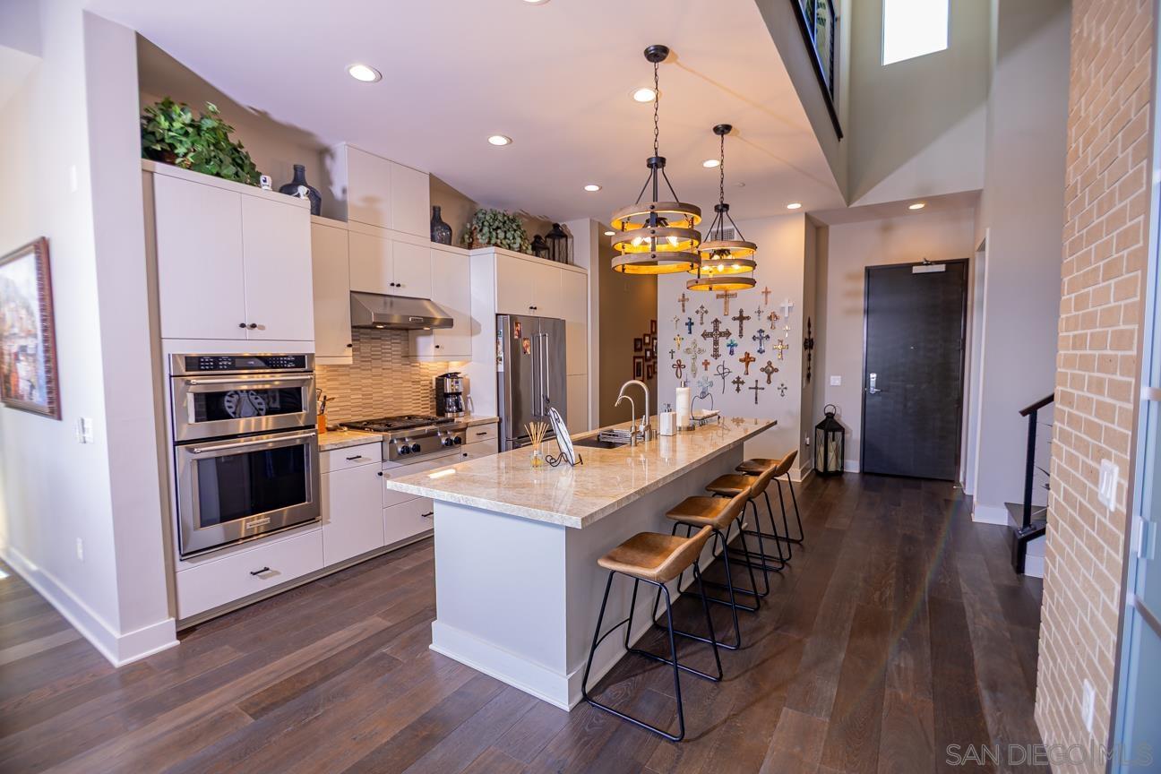 Detail Gallery Image 11 of 59 For 8605  Aspect Drive, San Diego,  CA 92108 - 3 Beds | 2 Baths