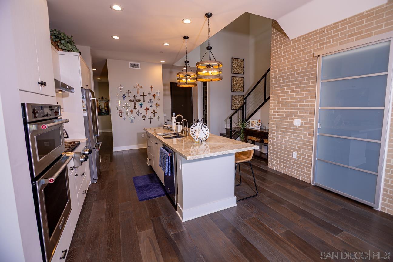 Detail Gallery Image 12 of 59 For 8605  Aspect Drive, San Diego,  CA 92108 - 3 Beds | 2 Baths