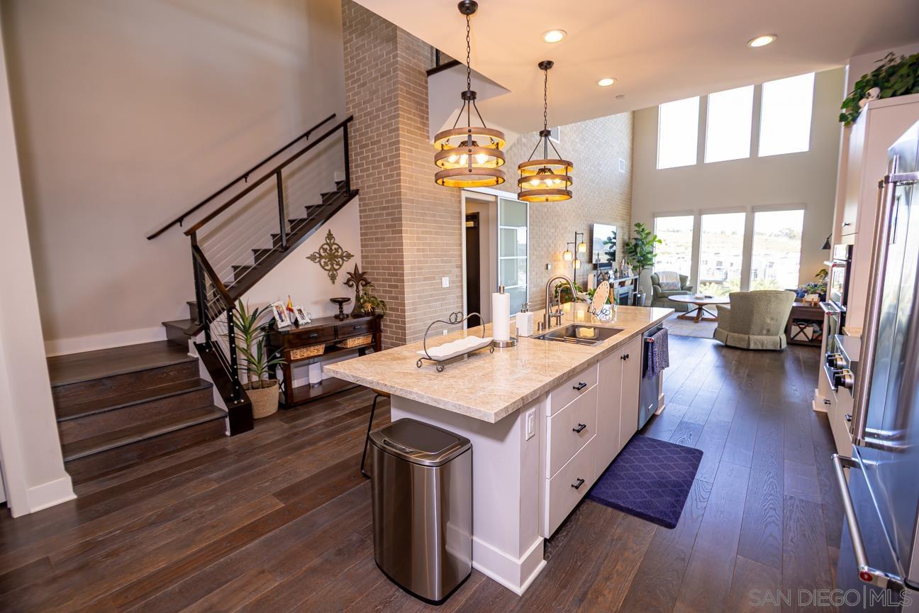 Detail Gallery Image 13 of 59 For 8605  Aspect Drive, San Diego,  CA 92108 - 3 Beds | 2 Baths