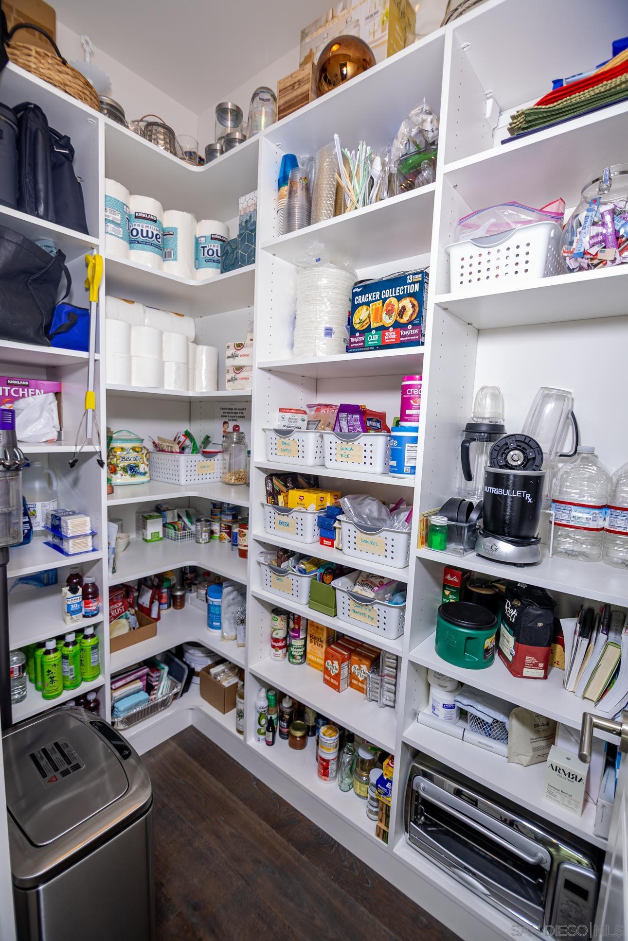 Detail Gallery Image 14 of 59 For 8605  Aspect Drive, San Diego,  CA 92108 - 3 Beds | 2 Baths