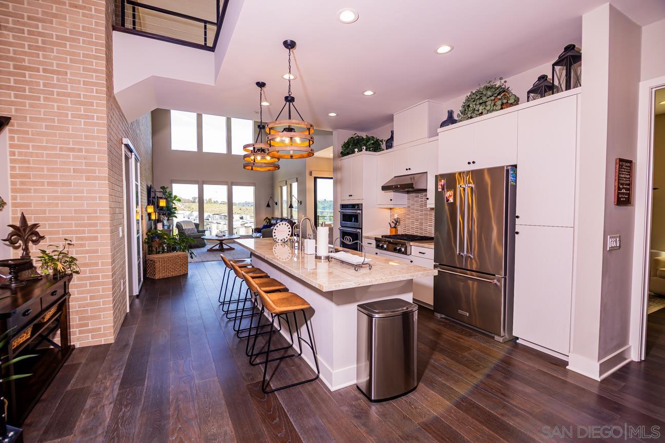 Detail Gallery Image 10 of 59 For 8605  Aspect Drive, San Diego,  CA 92108 - 3 Beds | 2 Baths