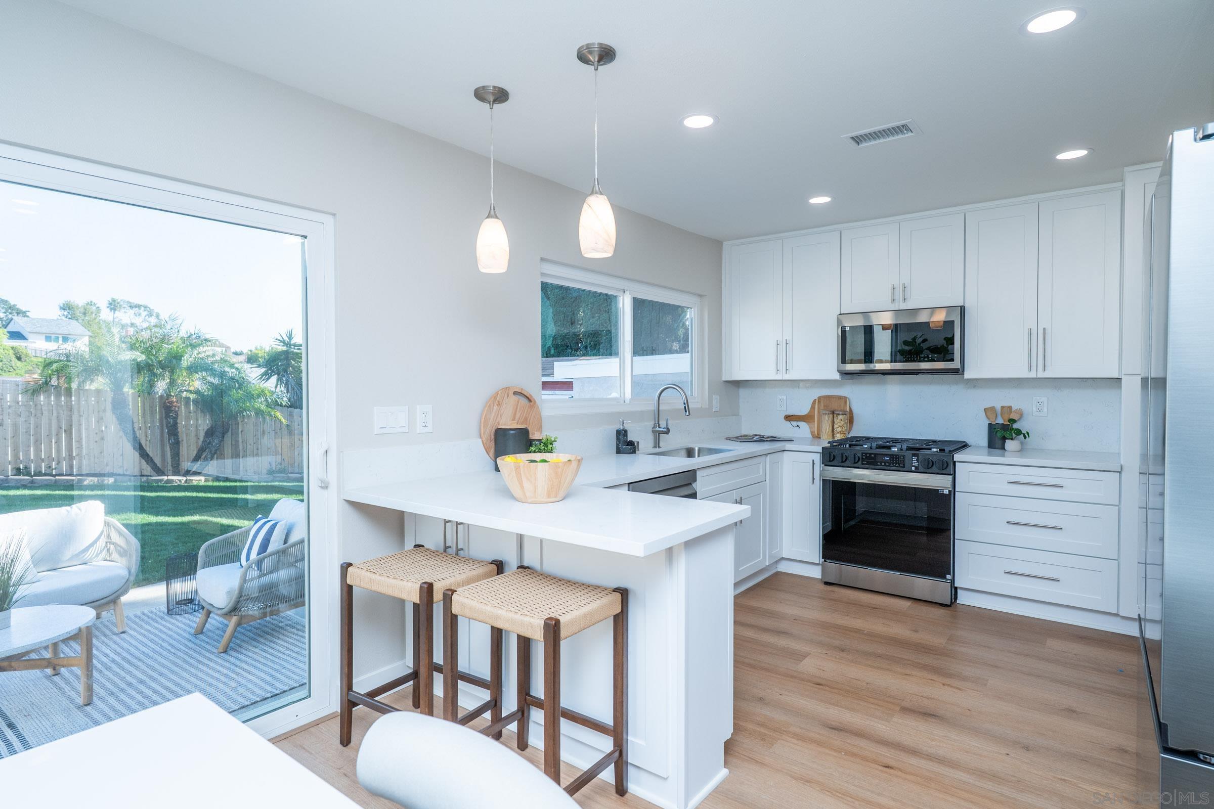 Detail Gallery Image 22 of 72 For 6165  Agee St, San Diego,  CA 92122 - 4 Beds | 2/1 Baths