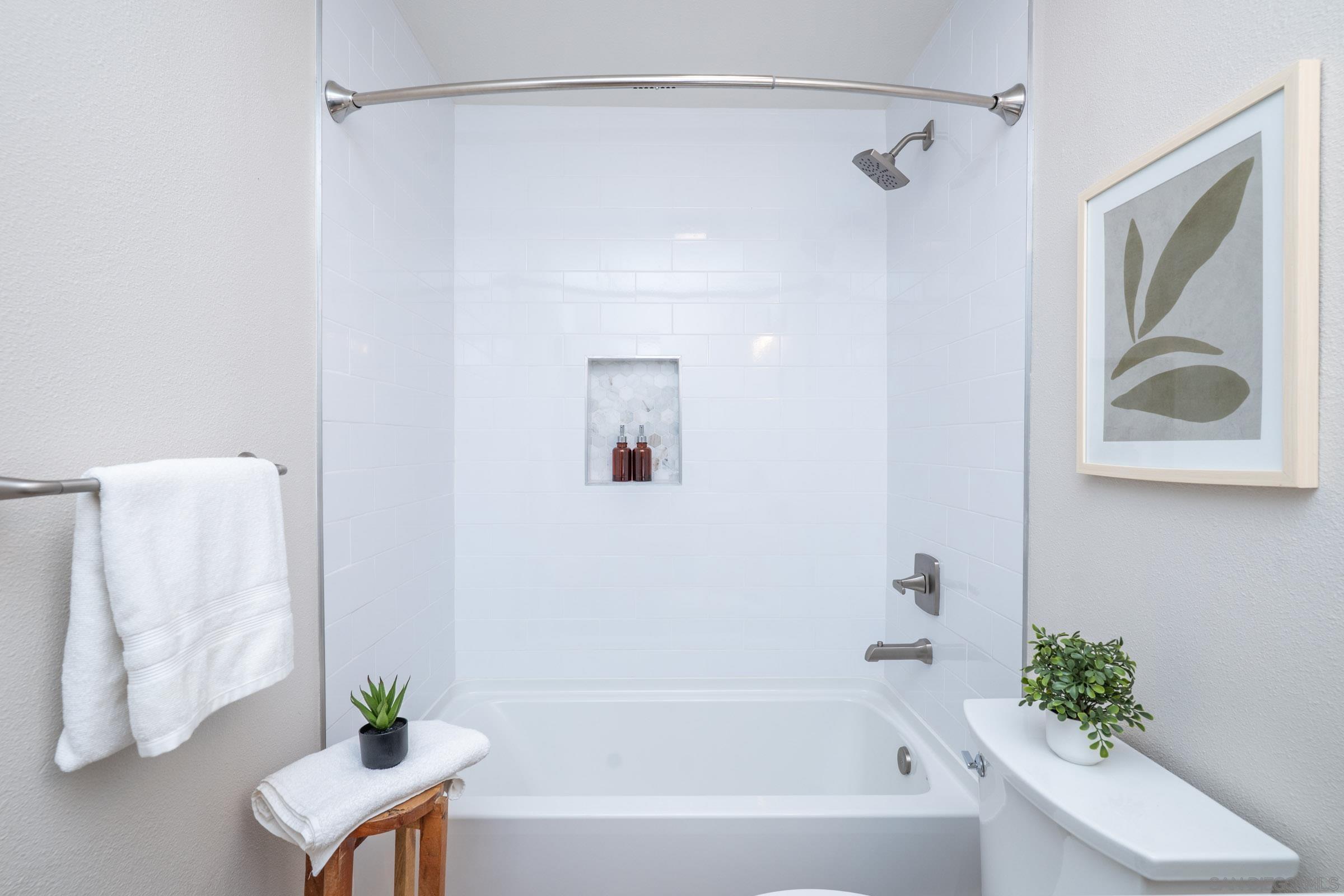 Detail Gallery Image 60 of 72 For 6165  Agee St, San Diego,  CA 92122 - 4 Beds | 2/1 Baths