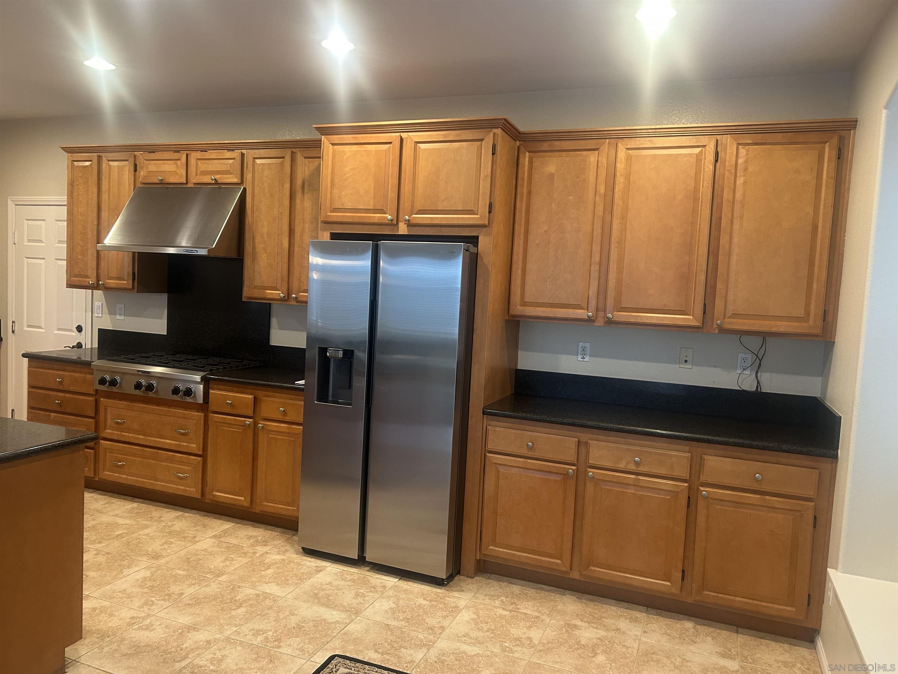 Detail Gallery Image 13 of 37 For 7235  Primrose, San Diego,  CA 92129 - 5 Beds | 3/1 Baths