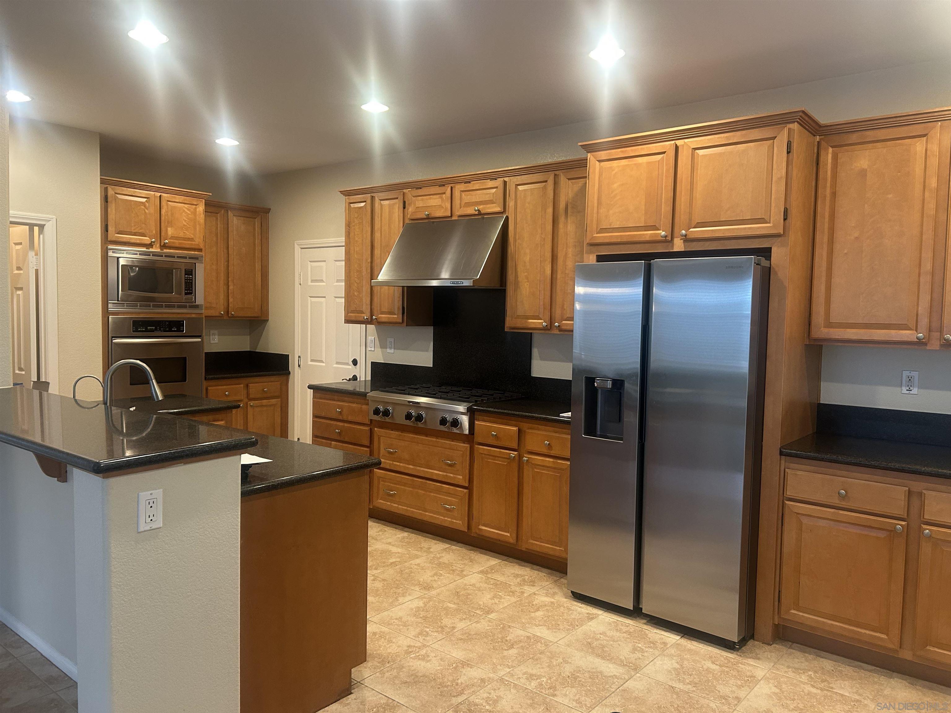 Detail Gallery Image 14 of 37 For 7235  Primrose, San Diego,  CA 92129 - 5 Beds | 3/1 Baths