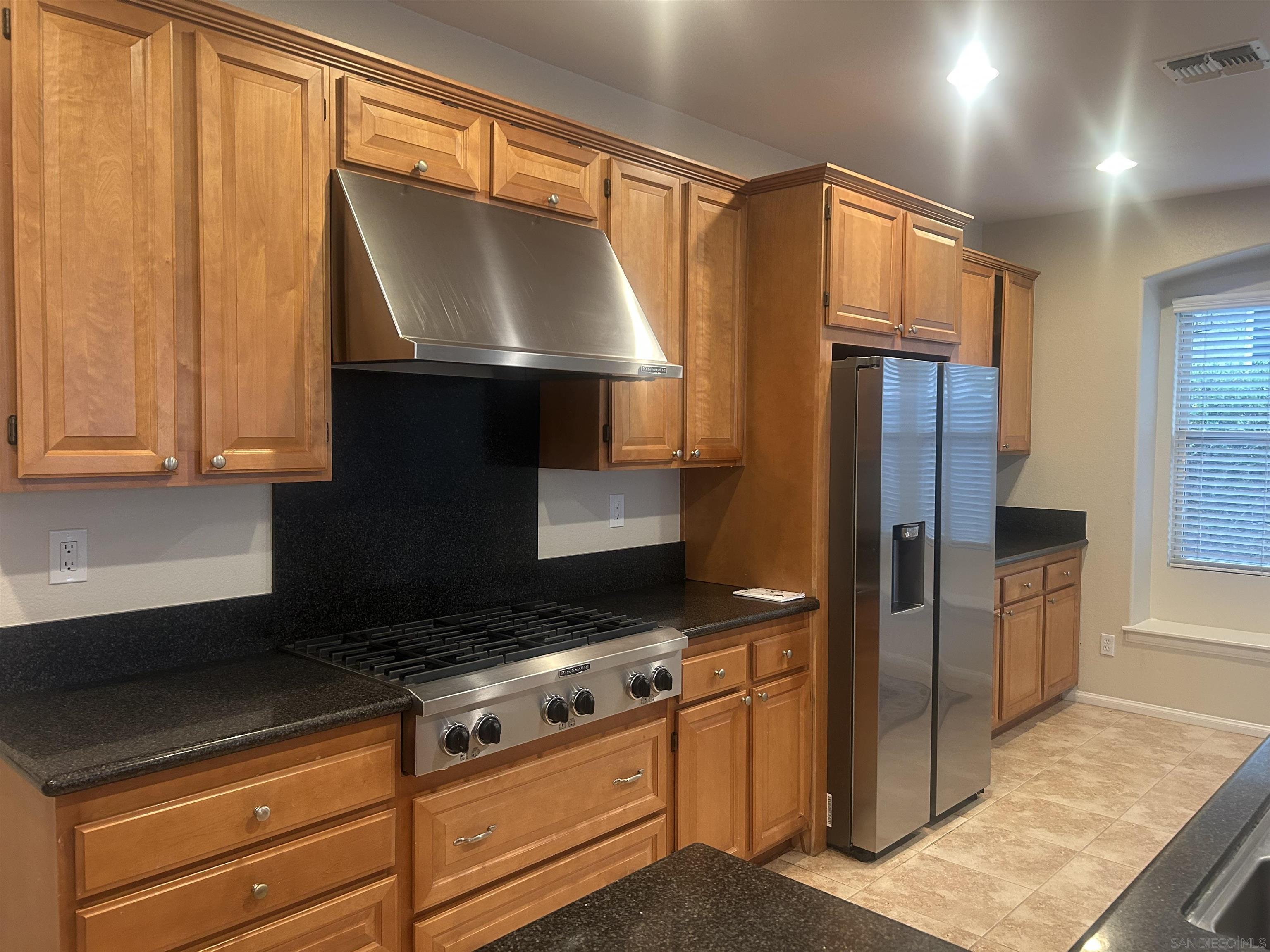 Detail Gallery Image 17 of 37 For 7235  Primrose, San Diego,  CA 92129 - 5 Beds | 3/1 Baths