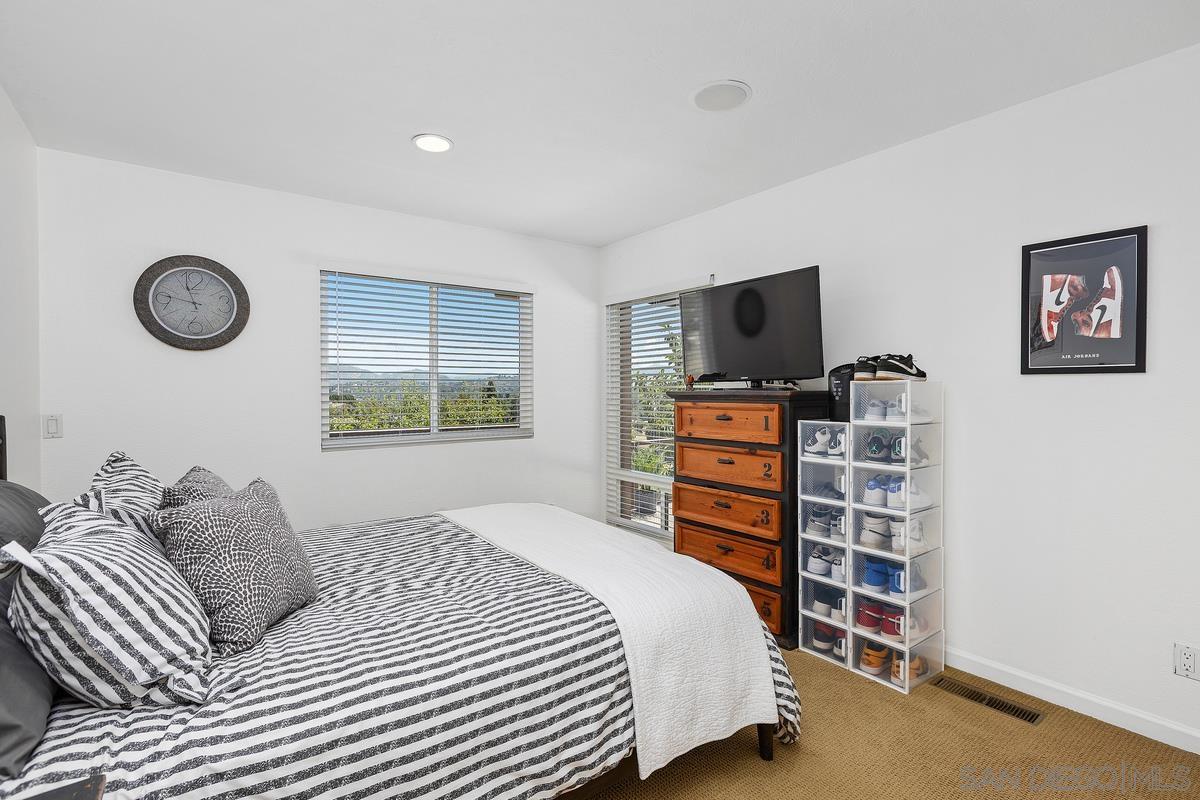 Detail Gallery Image 20 of 48 For 11651  Shadowglen Road, El Cajon,  CA 92020 - 6 Beds | 4 Baths