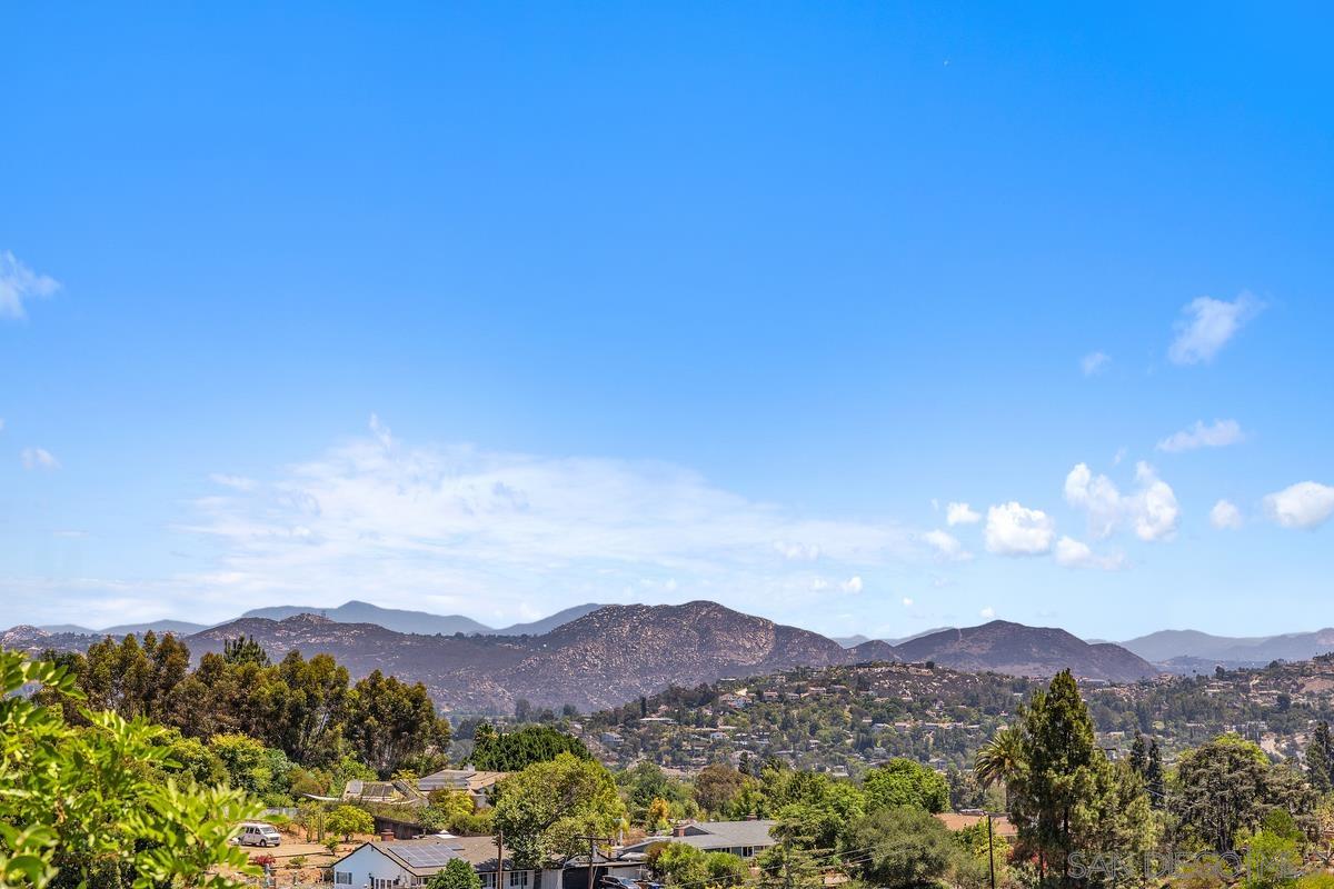 Detail Gallery Image 41 of 48 For 11651  Shadowglen Road, El Cajon,  CA 92020 - 6 Beds | 4 Baths