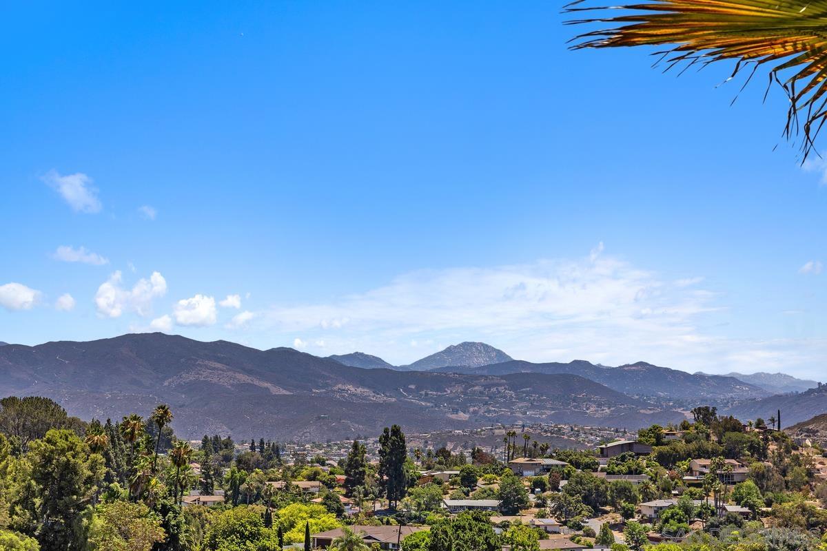 Detail Gallery Image 42 of 48 For 11651  Shadowglen Road, El Cajon,  CA 92020 - 6 Beds | 4 Baths