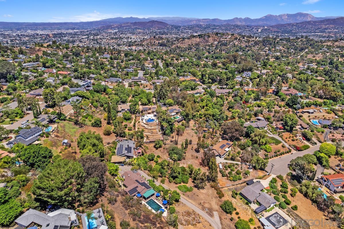 Detail Gallery Image 45 of 48 For 11651  Shadowglen Road, El Cajon,  CA 92020 - 6 Beds | 4 Baths