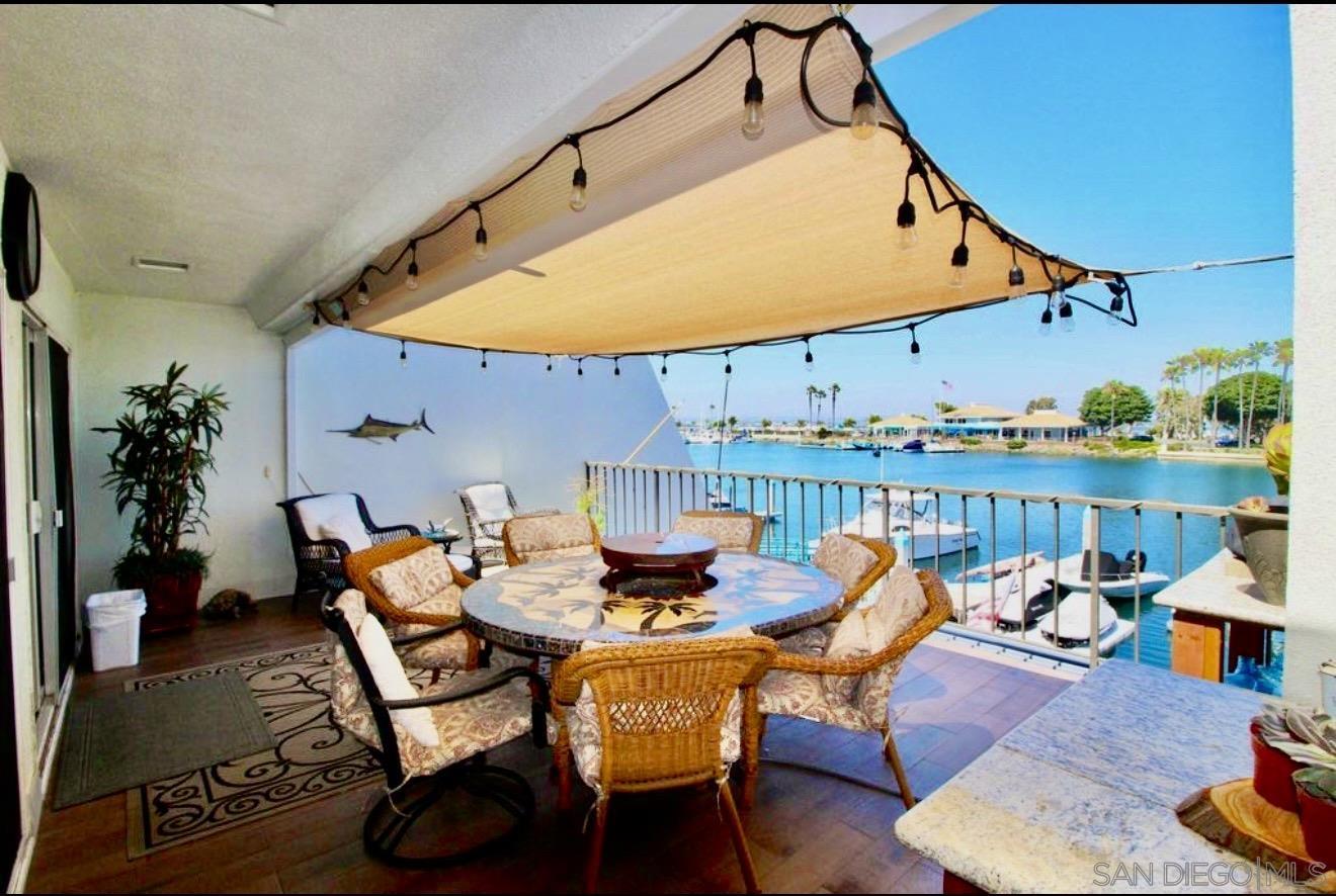 Detail Gallery Image 2 of 24 For 10  Antigua Ct., Coronado,  CA 92118 - 2 Beds | 2 Baths