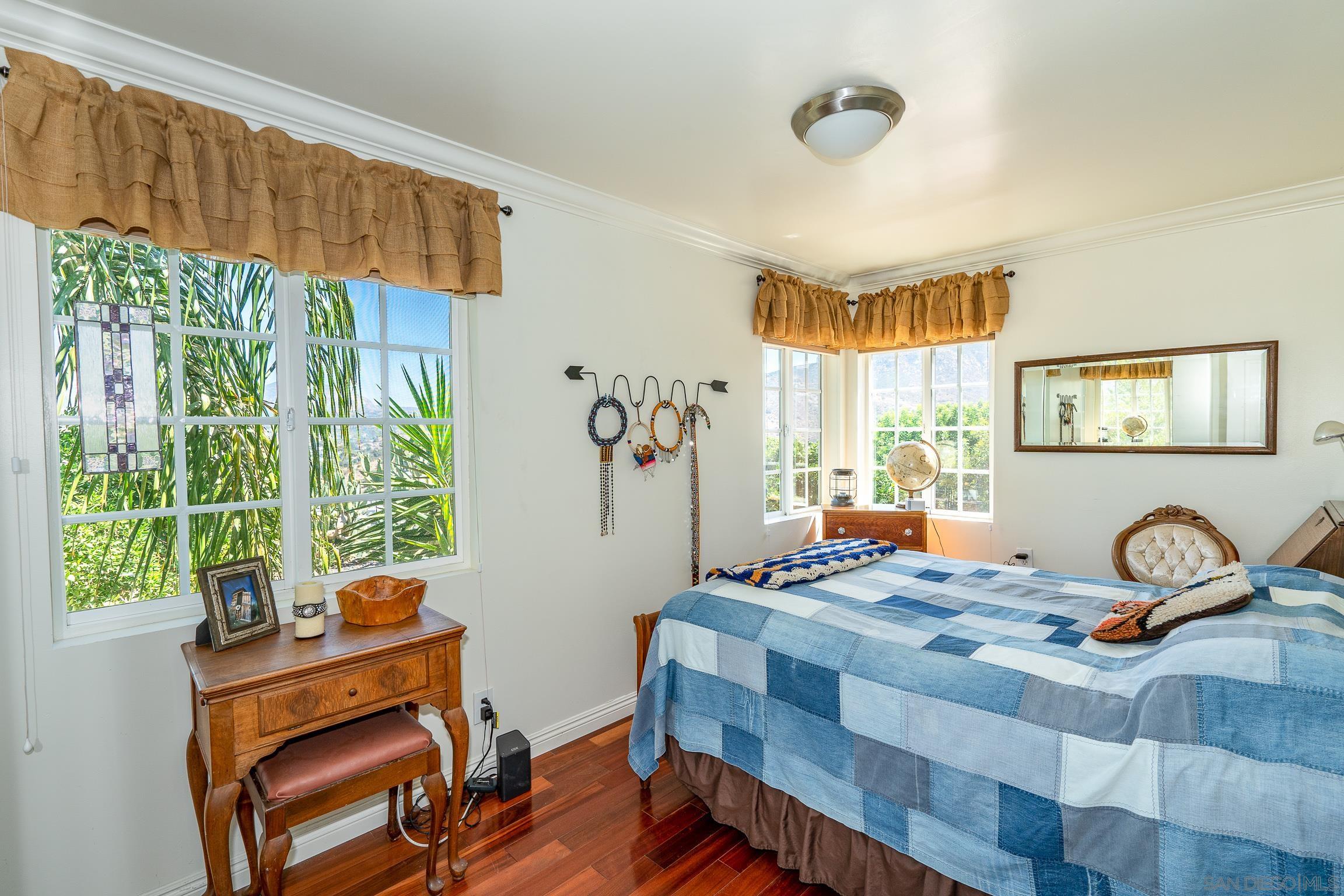 Detail Gallery Image 16 of 65 For 9111  Sierra Alta Way, El Cajon,  CA 92021 - 4 Beds | 3 Baths