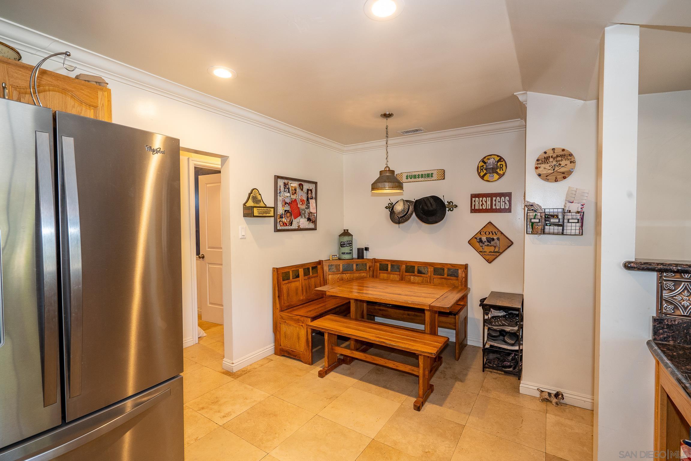 Detail Gallery Image 7 of 65 For 9111  Sierra Alta Way, El Cajon,  CA 92021 - 4 Beds | 3 Baths