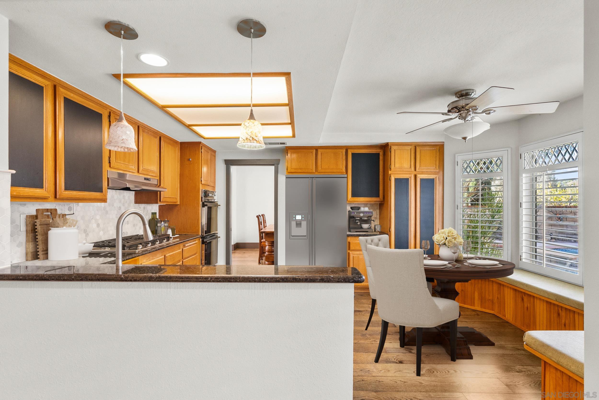 Detail Gallery Image 17 of 59 For 28885  Shadow Valley Ln, Santa Clarita,  CA 91390 - 4 Beds | 3 Baths