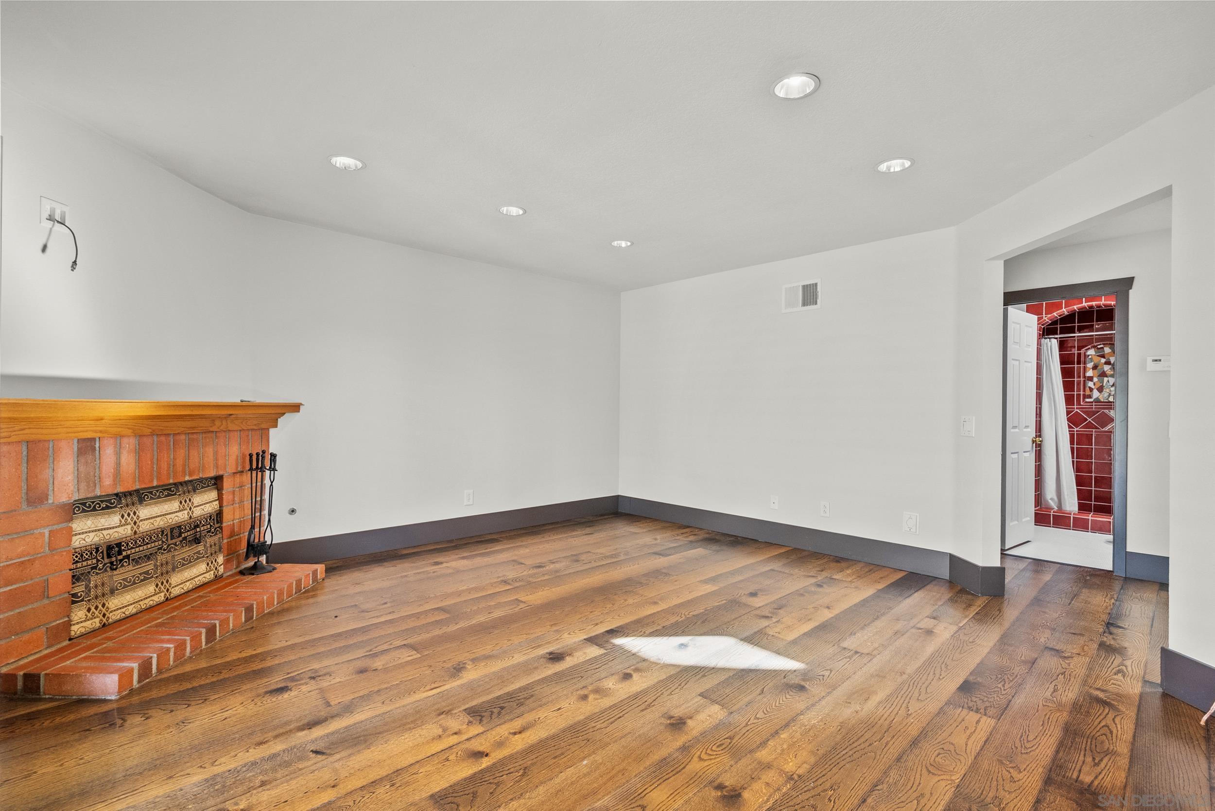 Detail Gallery Image 30 of 59 For 28885  Shadow Valley Ln, Santa Clarita,  CA 91390 - 4 Beds | 3 Baths