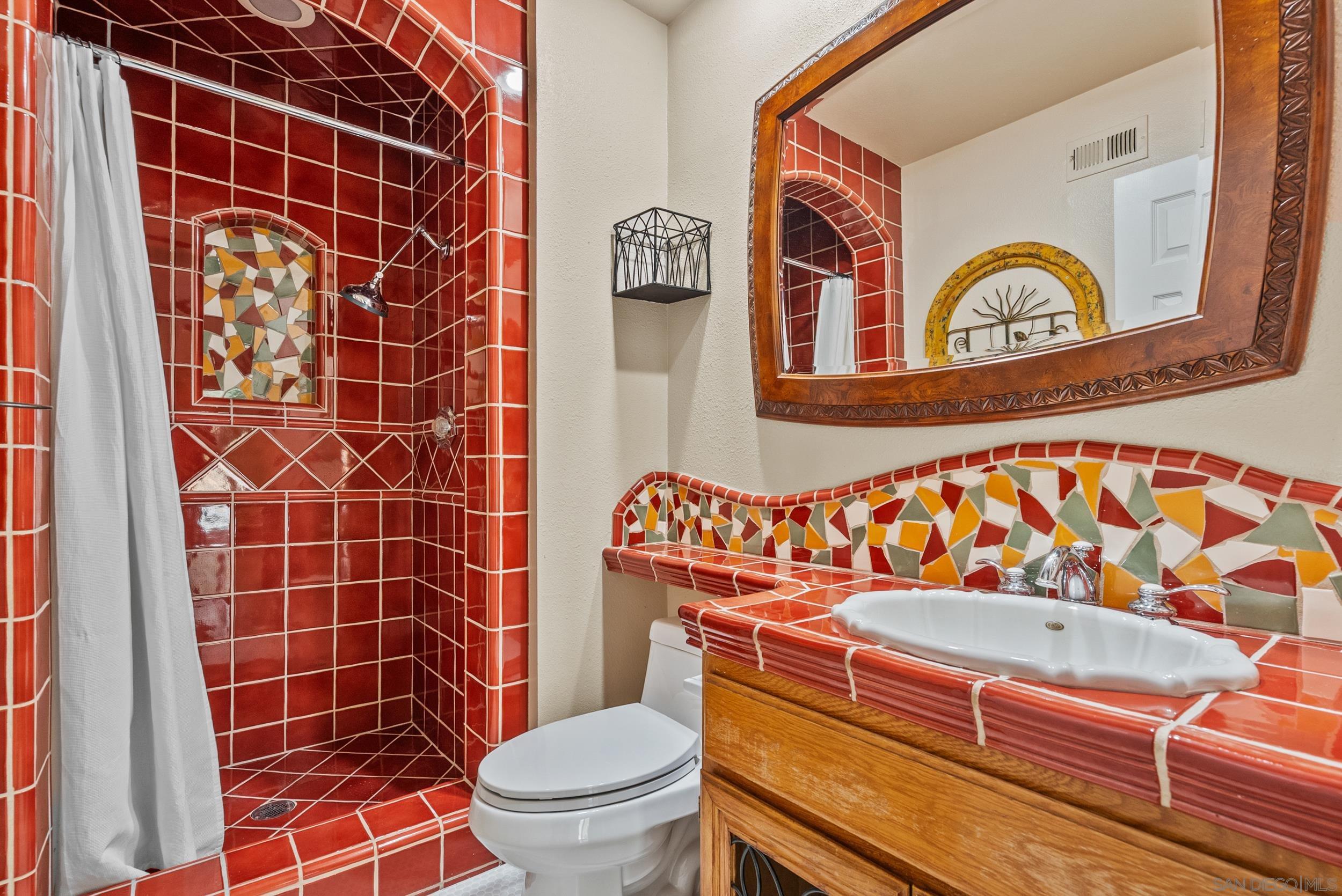 Detail Gallery Image 33 of 59 For 28885  Shadow Valley Ln, Santa Clarita,  CA 91390 - 4 Beds | 3 Baths