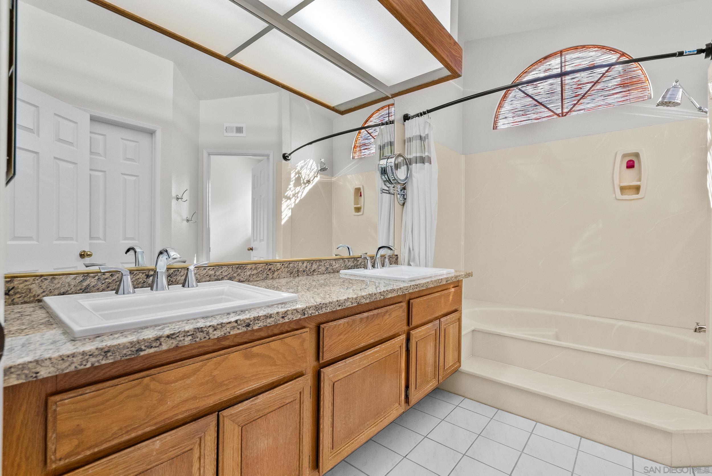 Detail Gallery Image 48 of 59 For 28885  Shadow Valley Ln, Santa Clarita,  CA 91390 - 4 Beds | 3 Baths