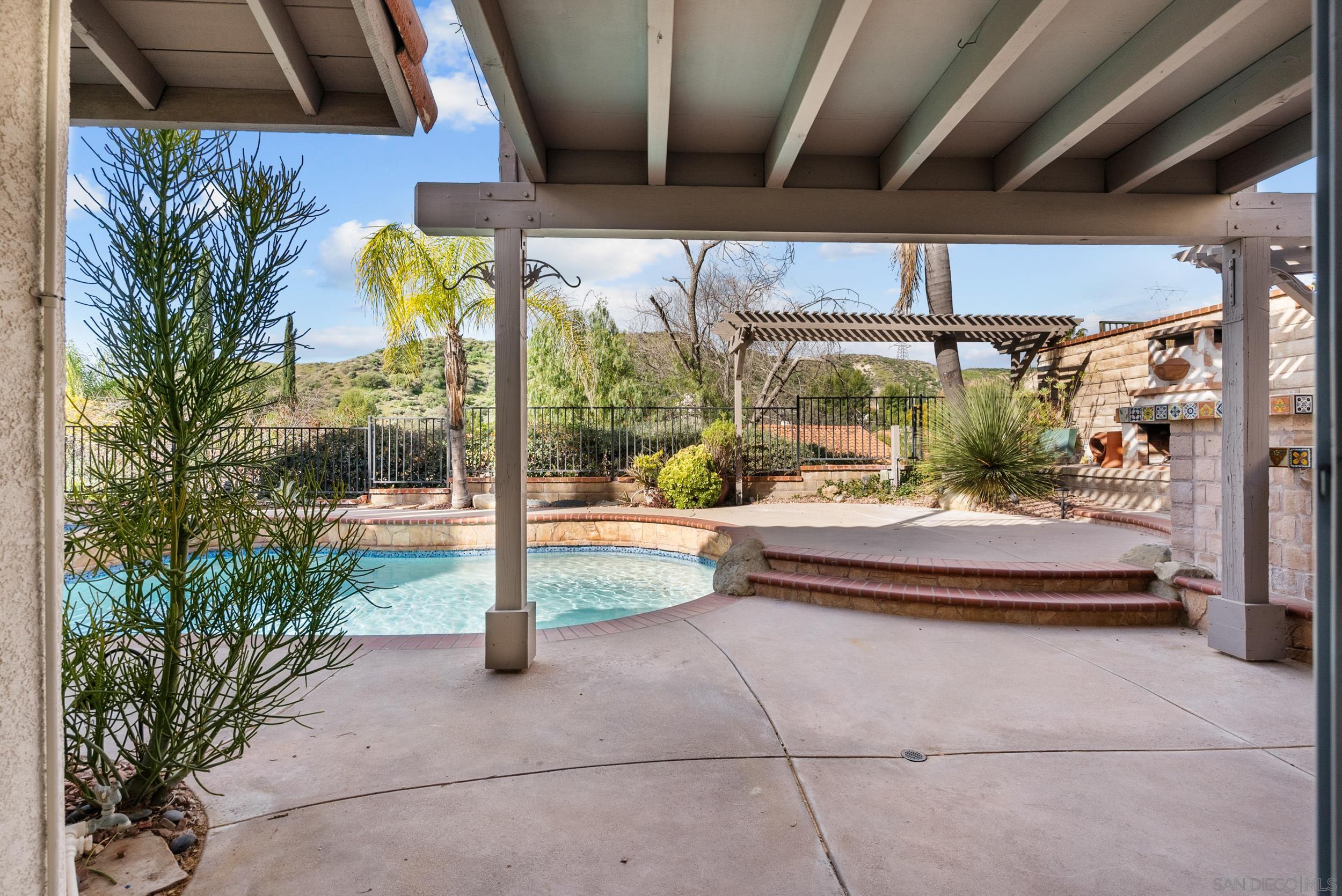 Detail Gallery Image 52 of 59 For 28885  Shadow Valley Ln, Santa Clarita,  CA 91390 - 4 Beds | 3 Baths