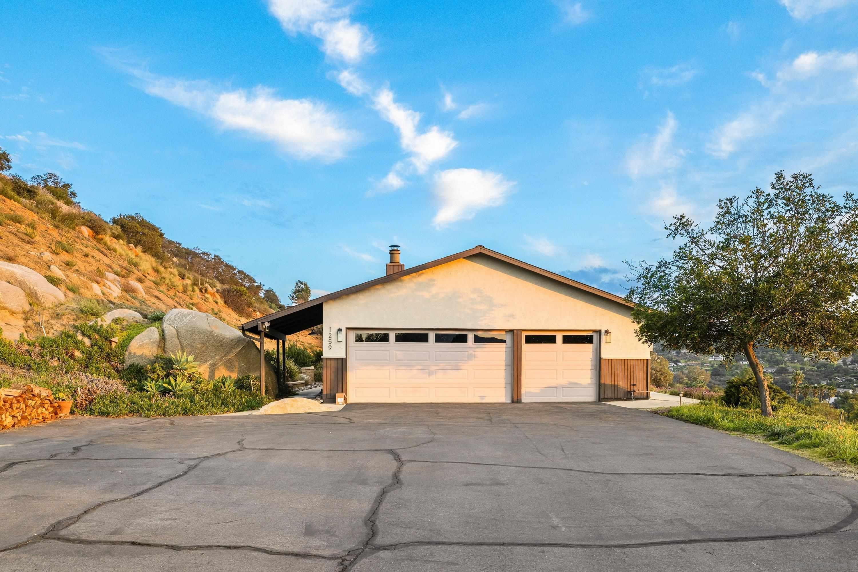 Detail Gallery Image 3 of 75 For 1259  Alpine Estates Pl, Alpine,  CA 91901 - 4 Beds | 2 Baths