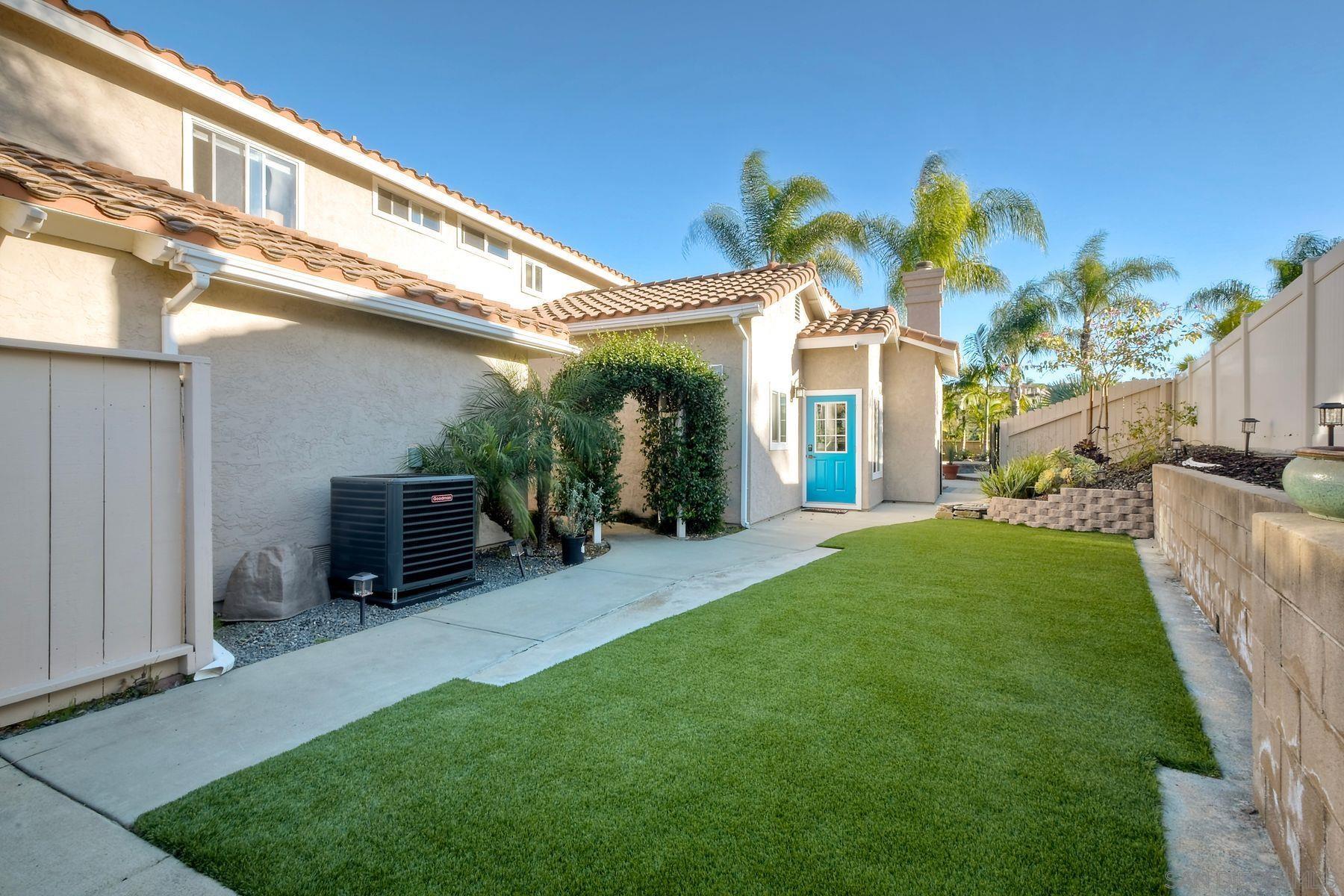 Detail Gallery Image 20 of 69 For 825  Bel Esprit Circle, San Marcos,  CA 92069 - 5 Beds | 3 Baths