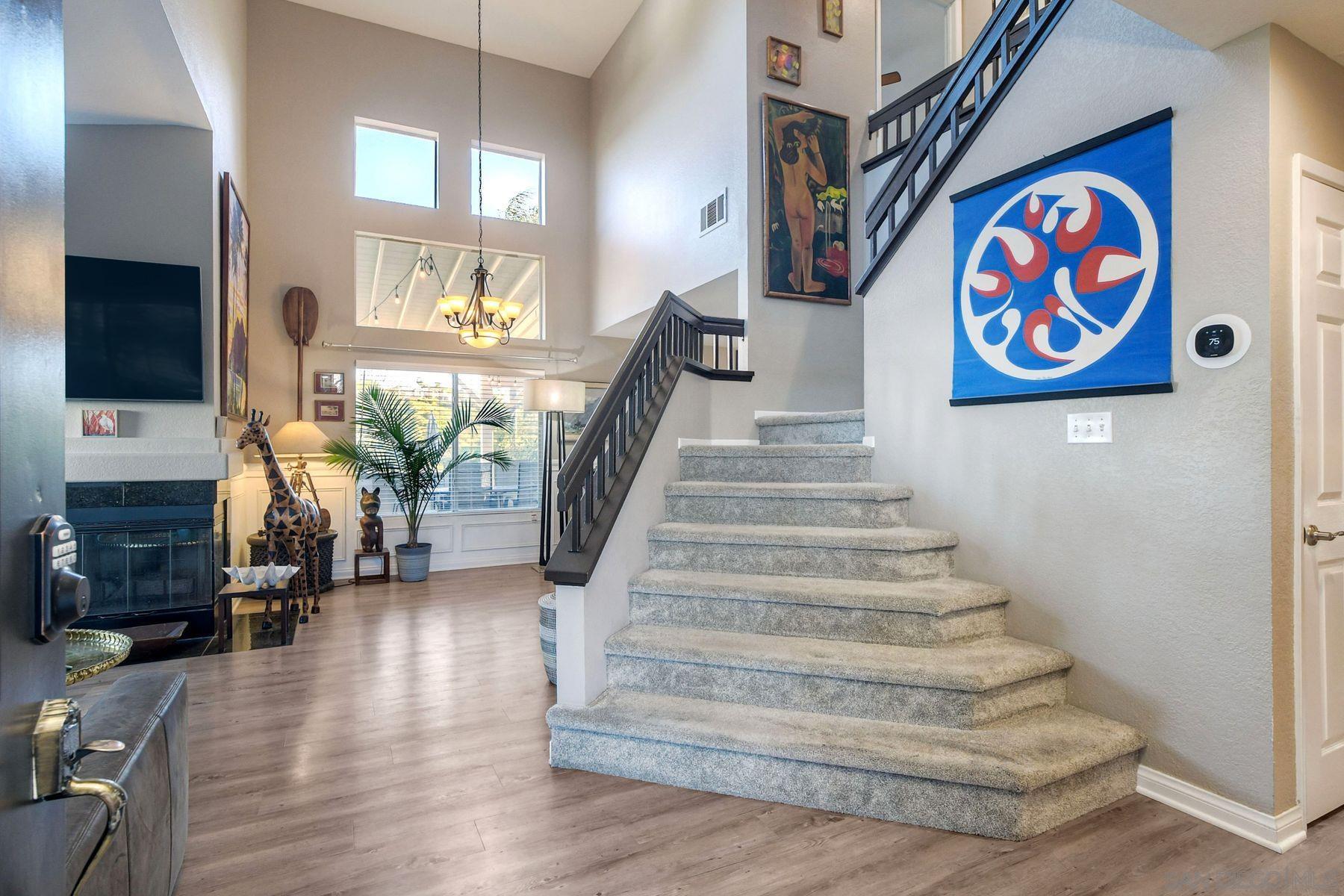 Detail Gallery Image 3 of 69 For 825  Bel Esprit Circle, San Marcos,  CA 92069 - 5 Beds | 3 Baths