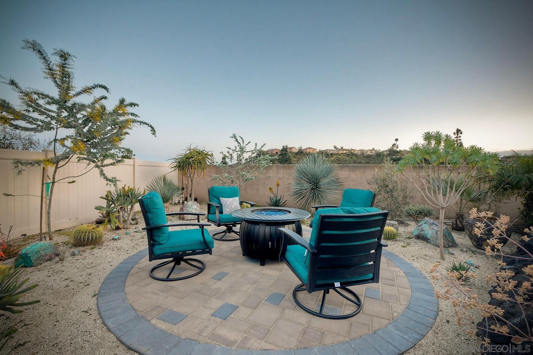 Detail Gallery Image 39 of 69 For 825  Bel Esprit Circle, San Marcos,  CA 92069 - 5 Beds | 3 Baths