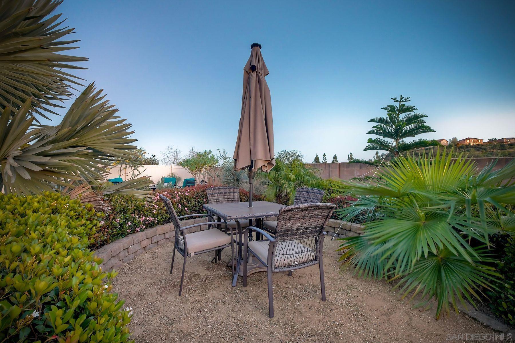 Detail Gallery Image 42 of 69 For 825  Bel Esprit Circle, San Marcos,  CA 92069 - 5 Beds | 3 Baths