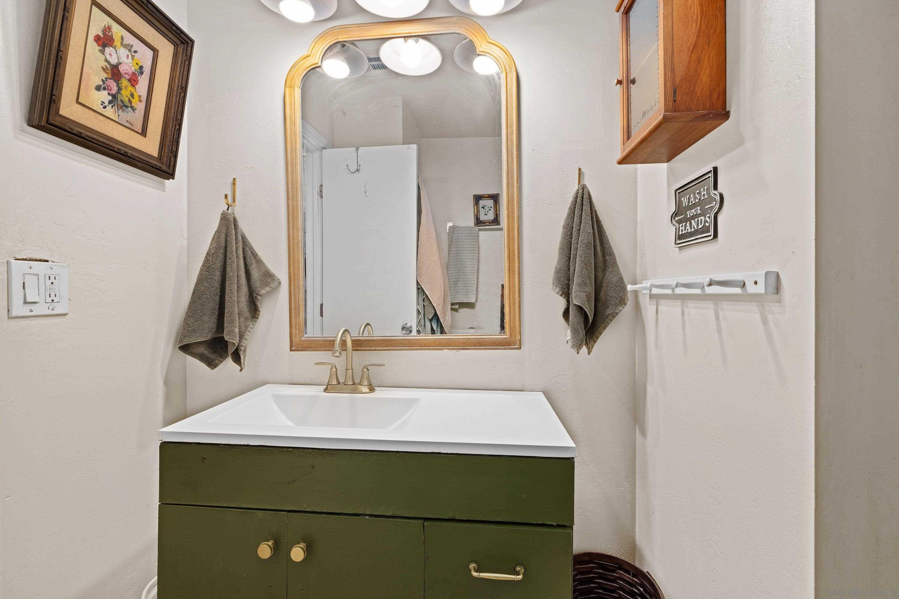 Detail Gallery Image 18 of 30 For 9750  Ivanho St, Spring Valley,  CA 91977 - 4 Beds | 2 Baths