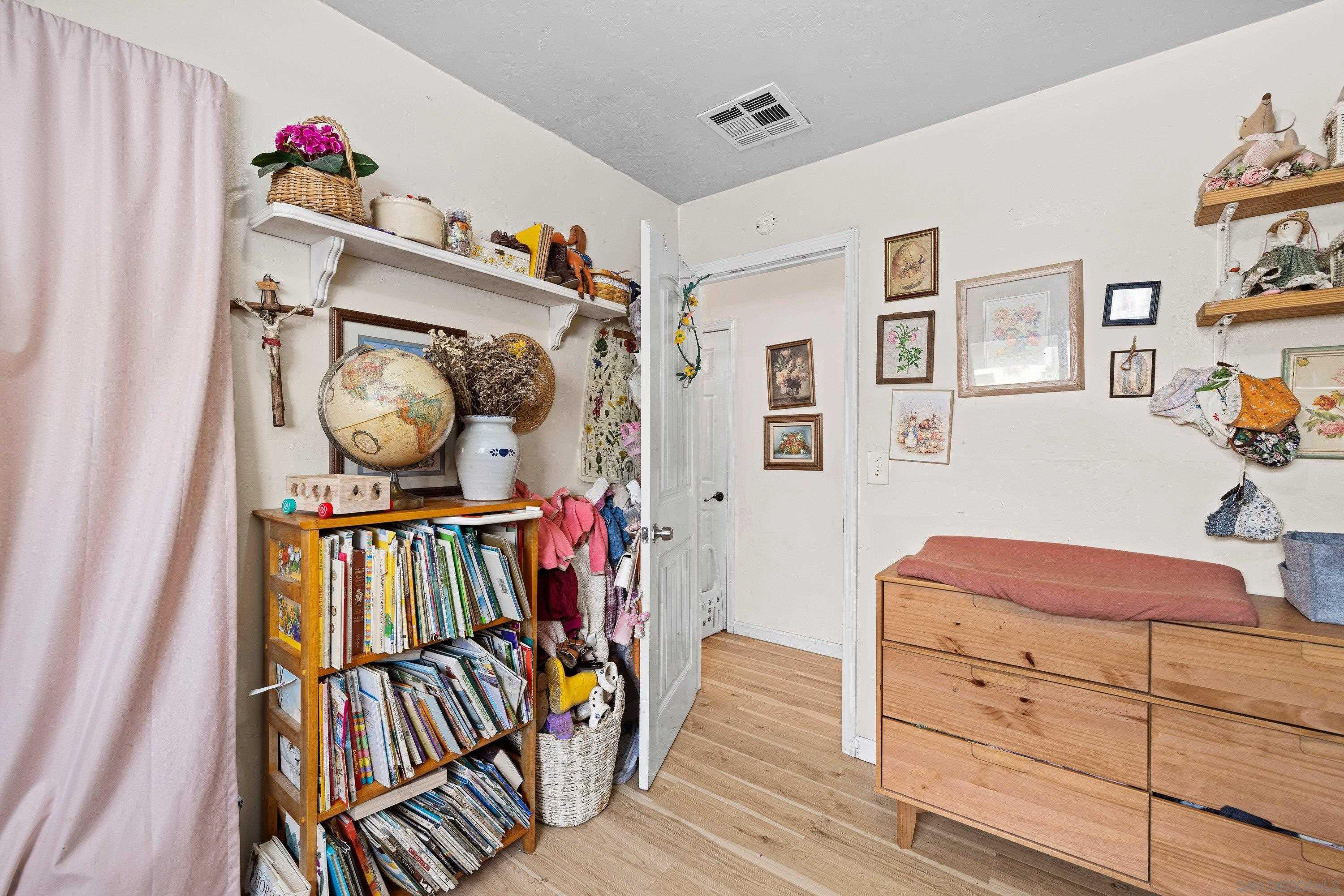 Detail Gallery Image 20 of 30 For 9750  Ivanho St, Spring Valley,  CA 91977 - 4 Beds | 2 Baths